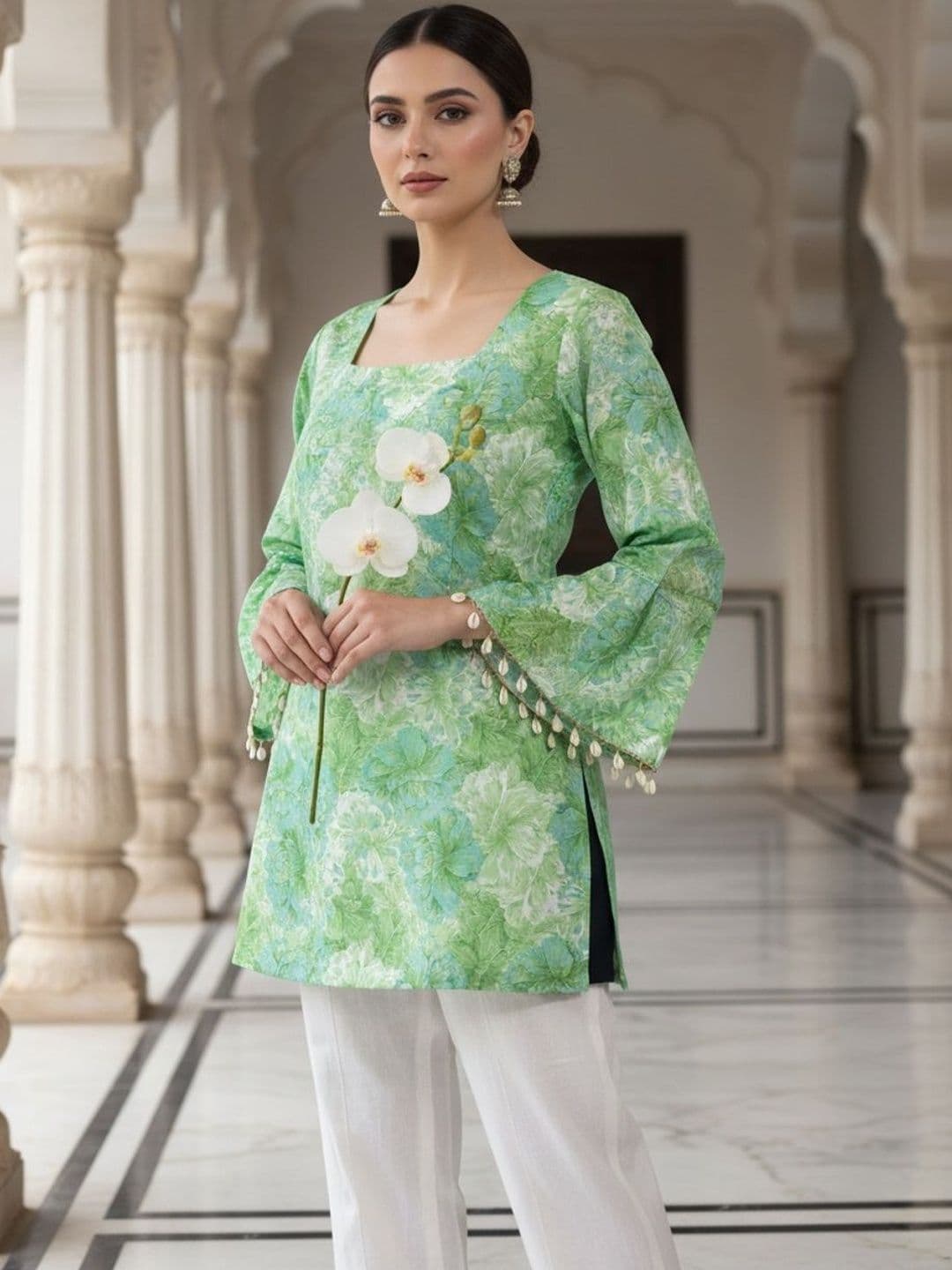 OZIA Floral Printed Square Neck Pure Cotton Blend Kurti - view 1