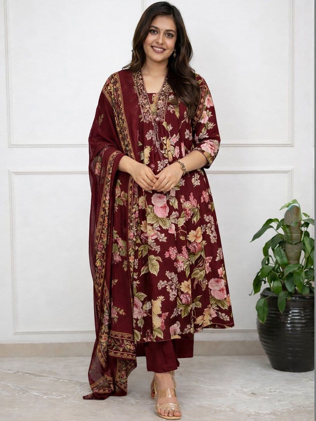 TANISHA Women Floral Printed Regular Thread Work Kurta with Trousers & With Dupatta - view 1