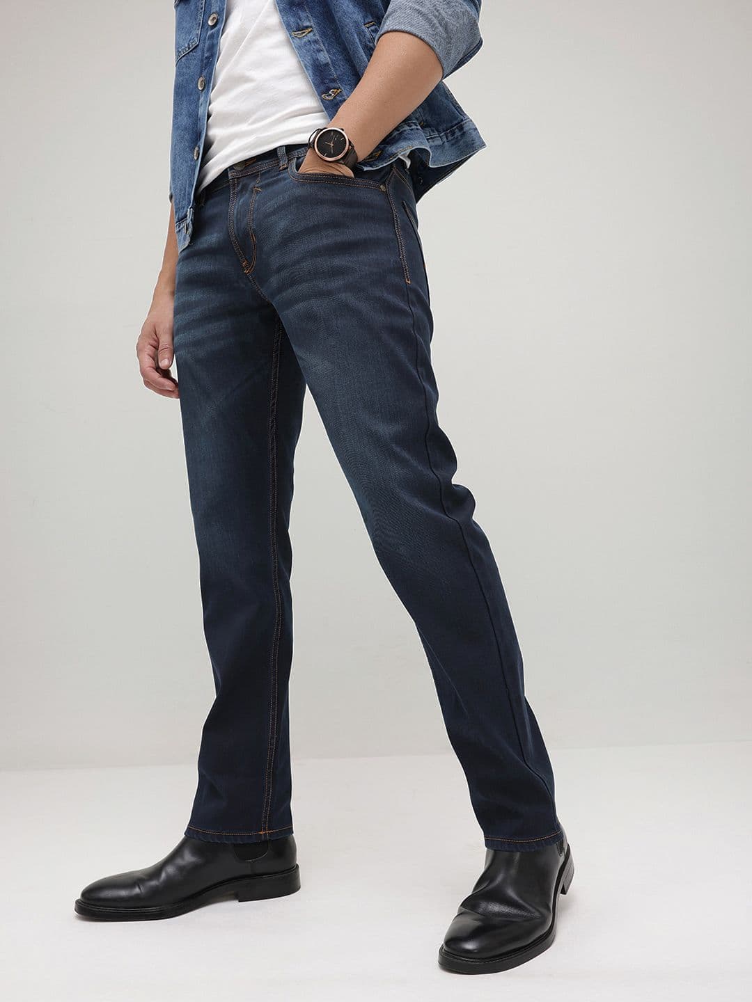 The Roadster Life Co. Men Slim Fit Light Fade Stretchable Jeans With Bag - view 1
