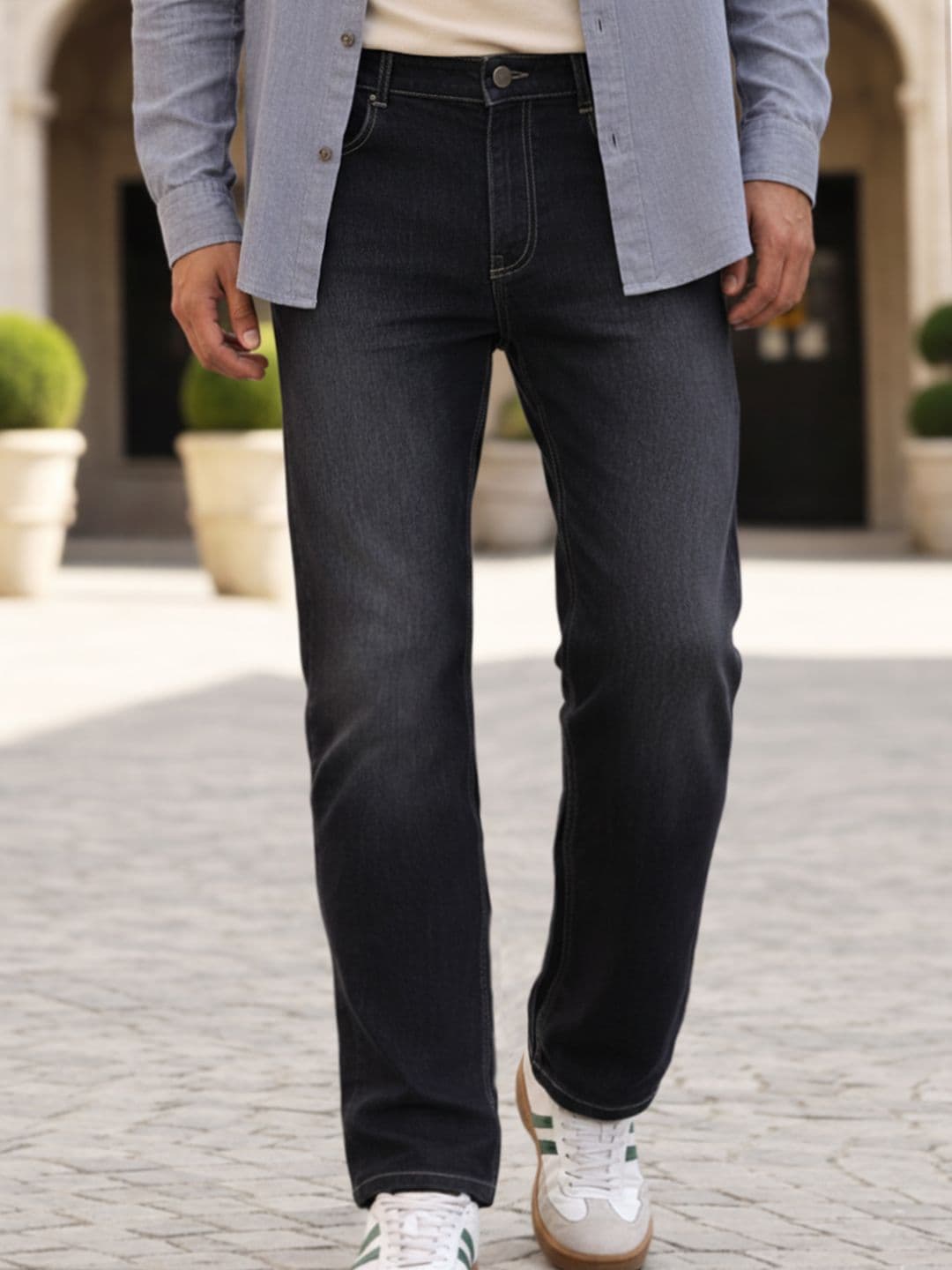 Urbano Fashion Men Dark Grey Straight Fit Washed Jeans - view 1
