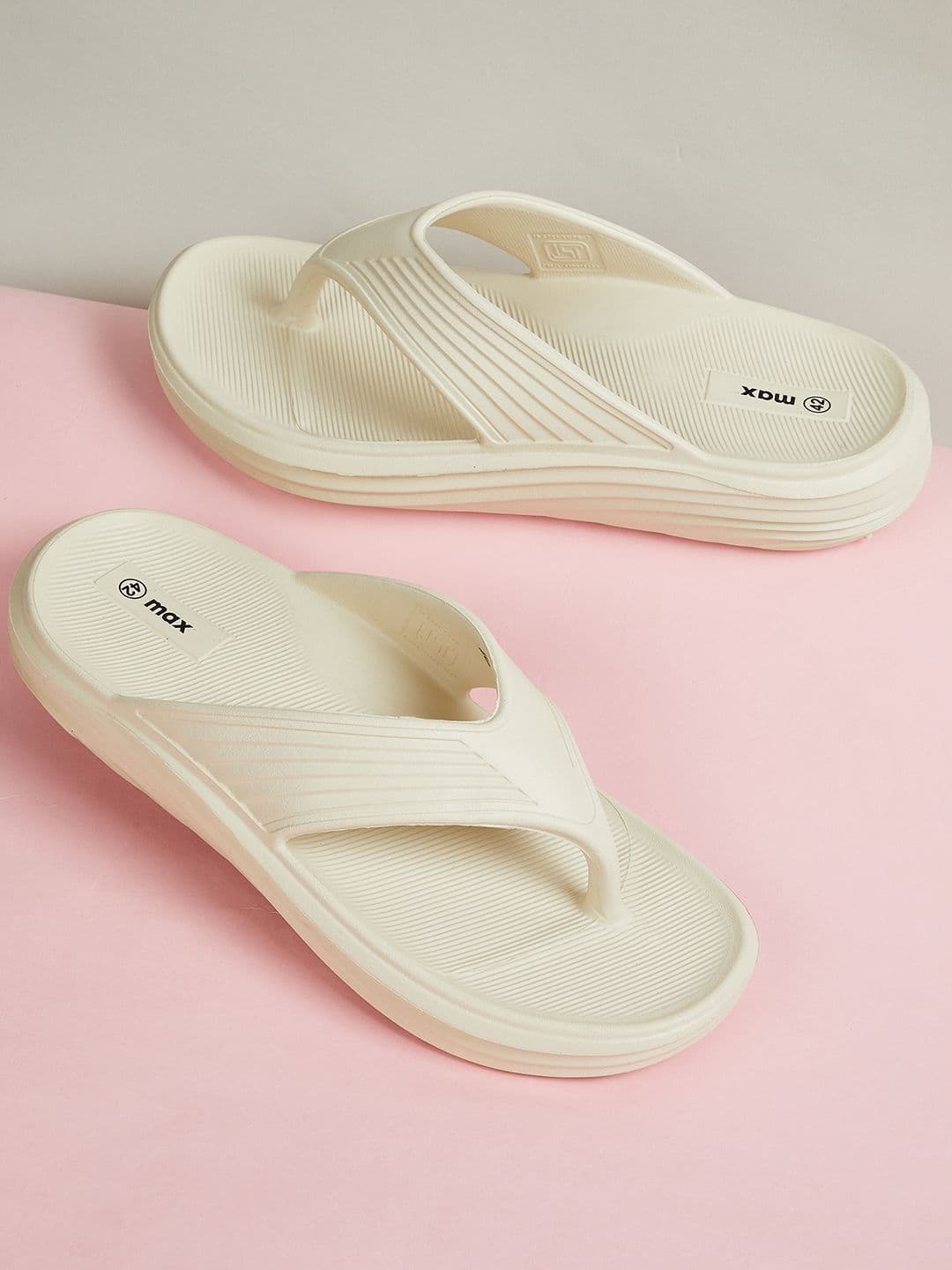 max Men Thong Flip-Flops - view 1