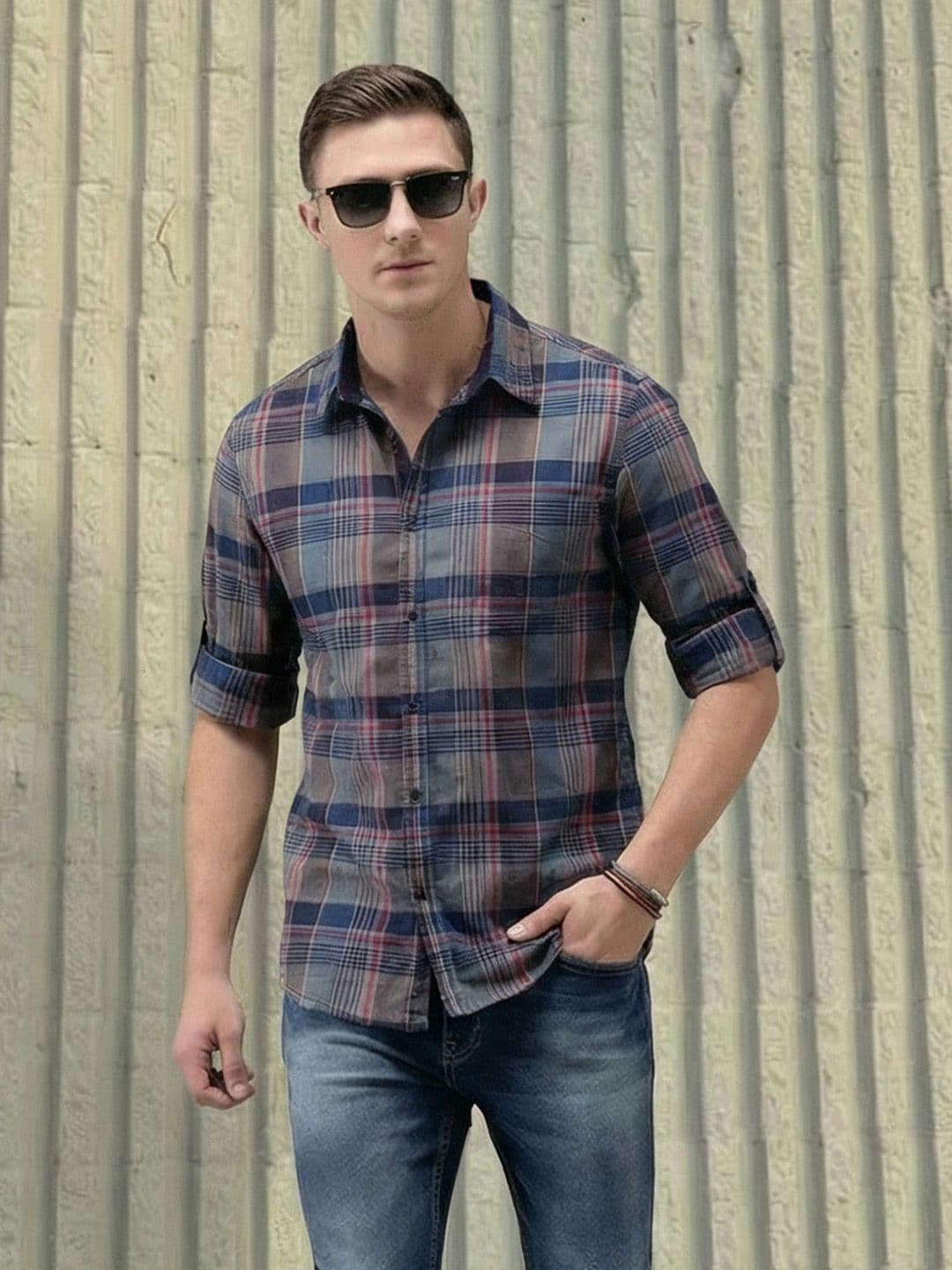 Roadster Men Navy Blue & Multicoloured Slim Fit Checked Casual Shirt - view 1