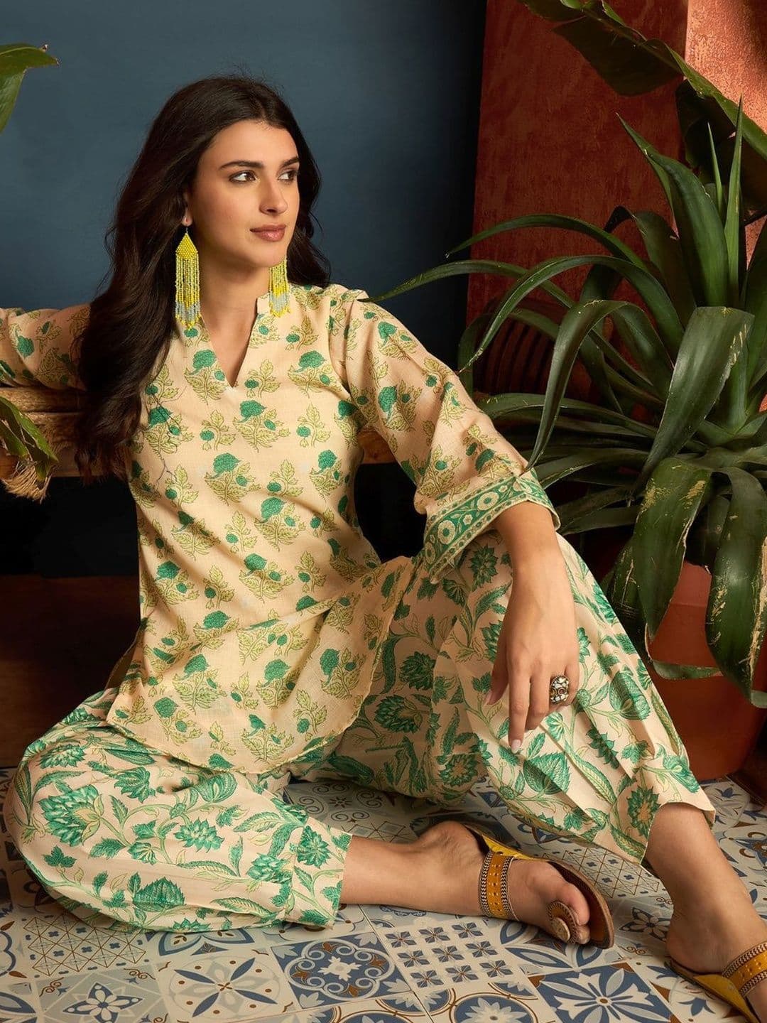 Ethnic Junction Women's Linen Floral Print Summer Wear Short Kurti With Farshi Salwar Set - view 1