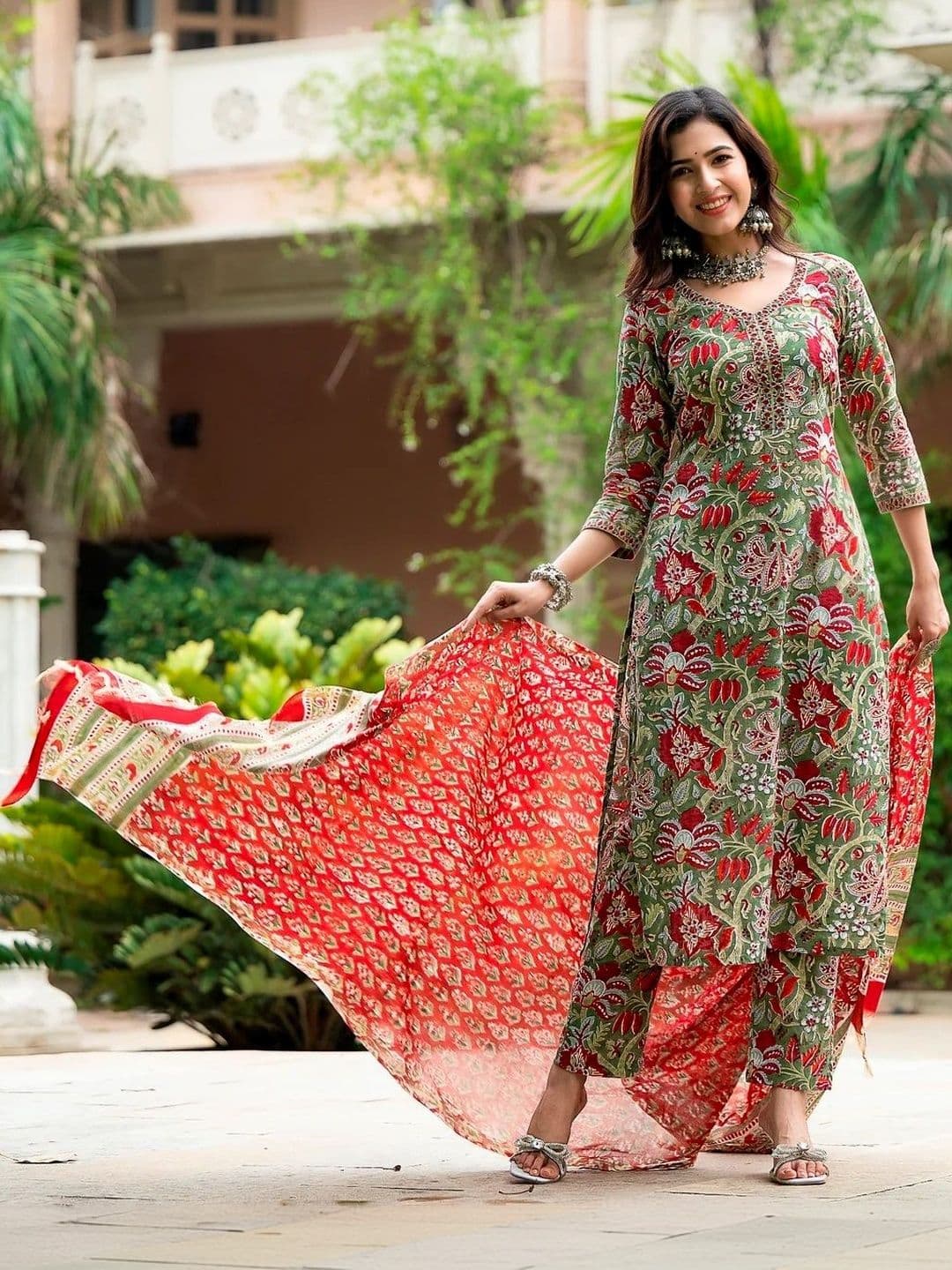 SMIT Women Floral Embroidered Regular Kurti with Trousers & With Dupatta - view 1