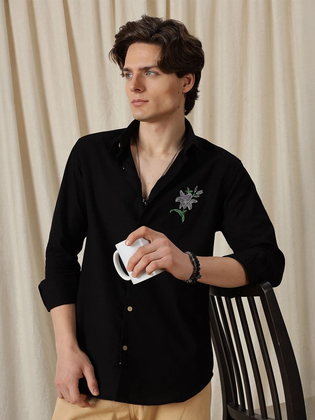 Eszett Men Floral Embroidery Casual Shirt - view 1