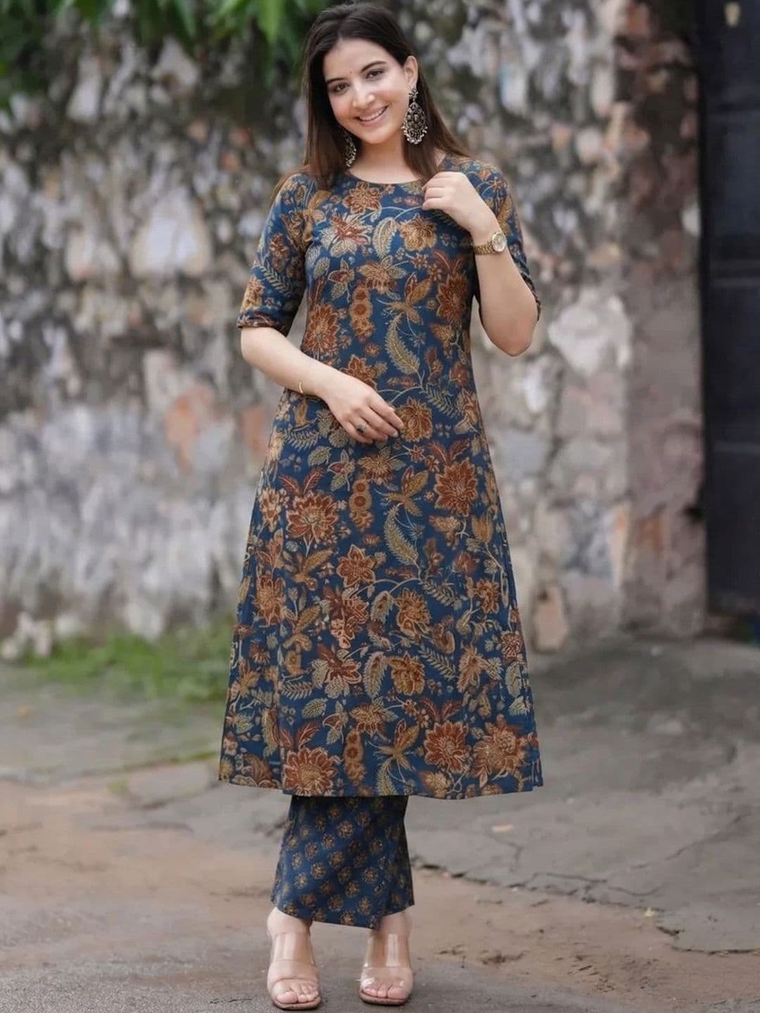 SZN Women Printed Regular Kurta with Palazzos - view 1