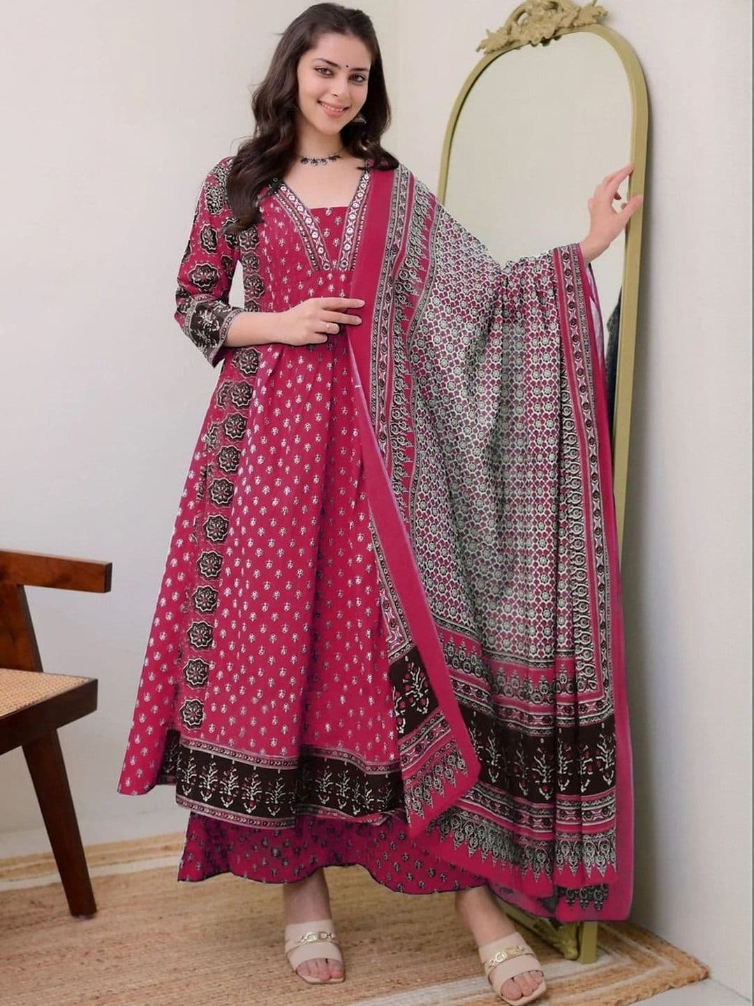 Radhika Museum Women Floral Printed Regular Kurta with Palazzos & With Dupatta - view 1