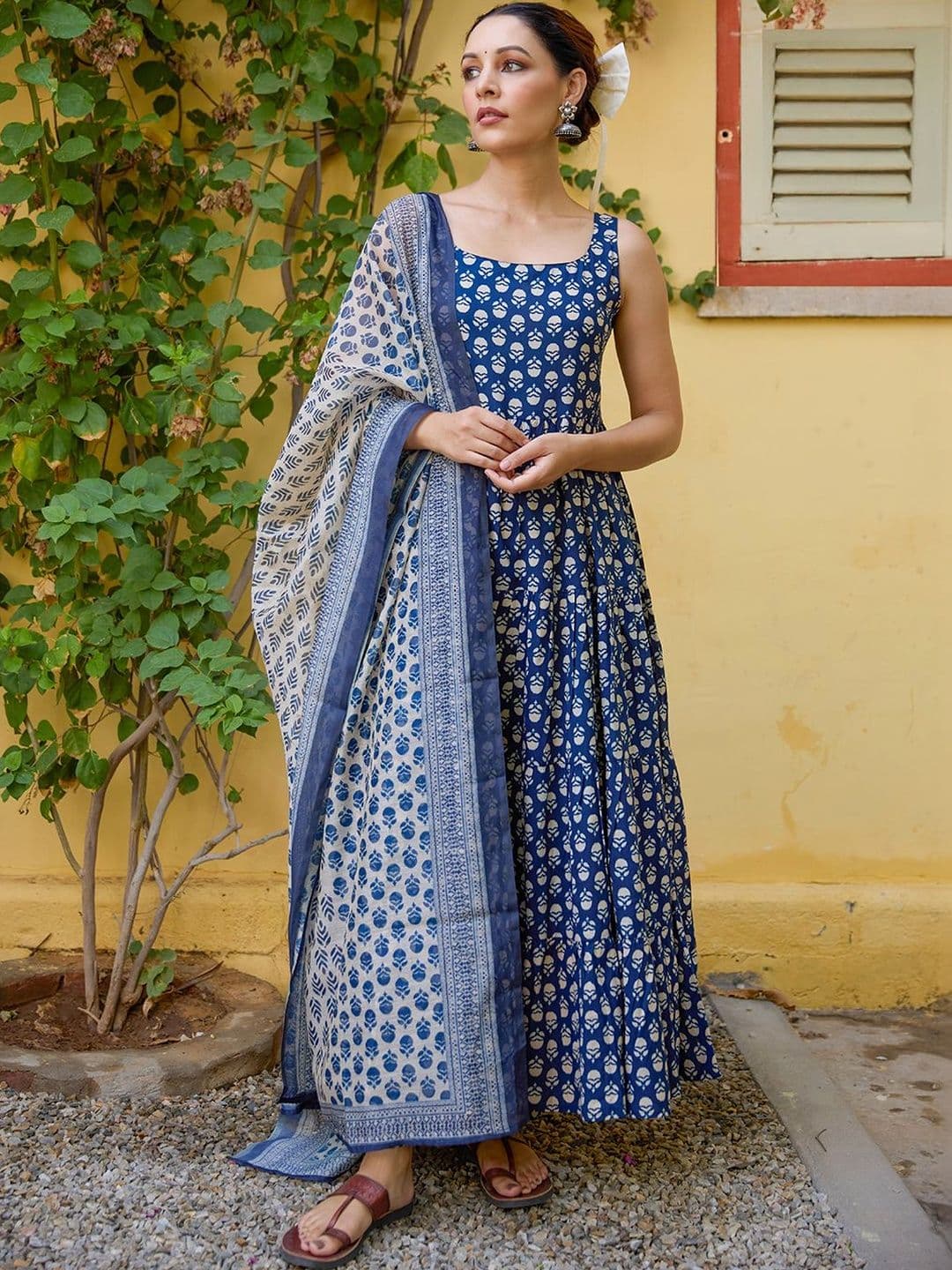 anayna Women Floral Printed Tiered Pure Cotton Kurta with Trousers & With Dupatta - view 1