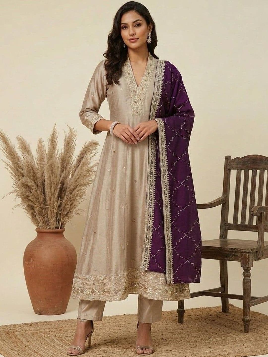 House of Pataudi Embroidered V-Neck Kurta & Trousers With Dupatta - view 1