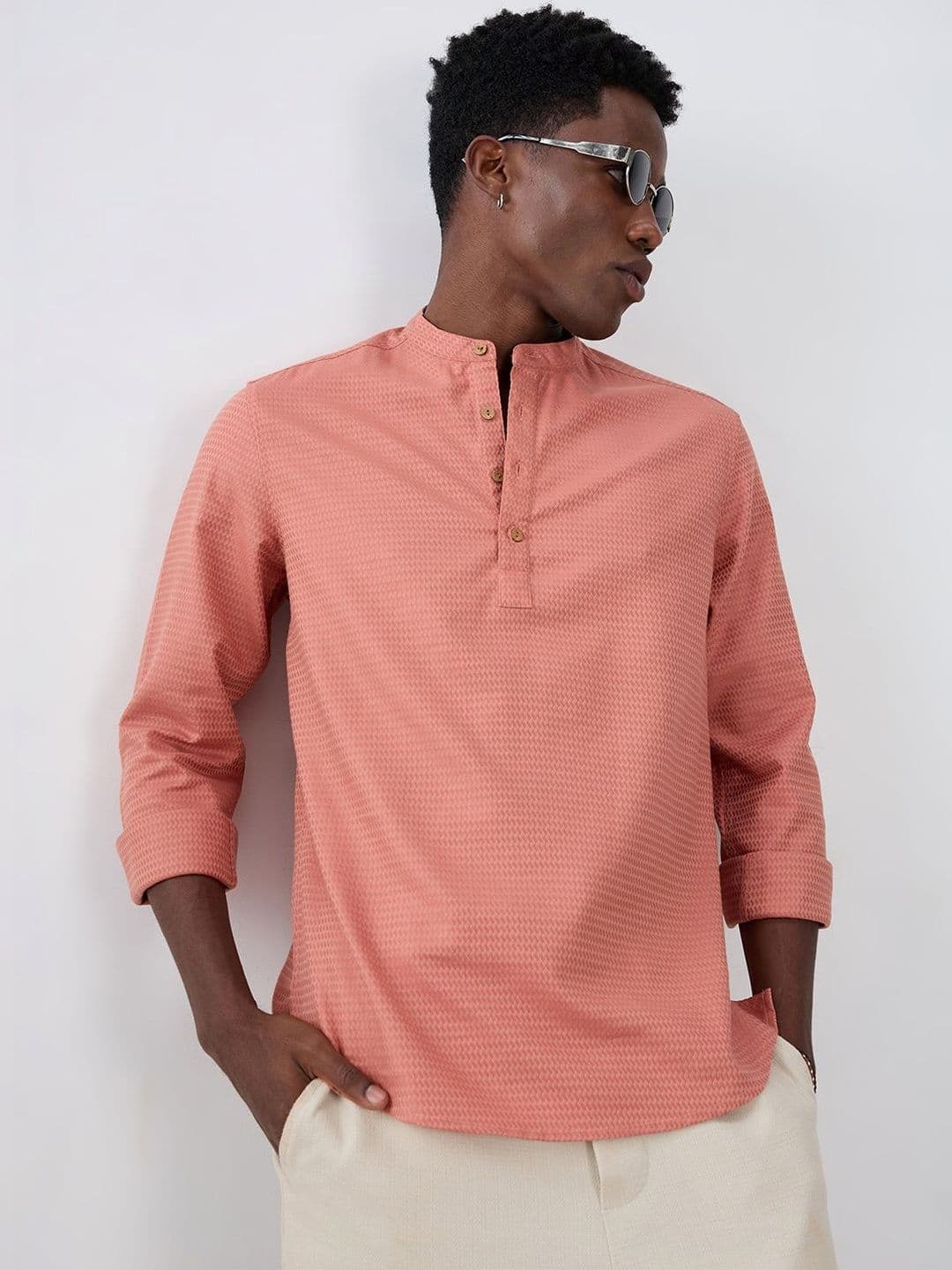 VASTRADO Creamy Peach Wavy Textured Kurta - view 1