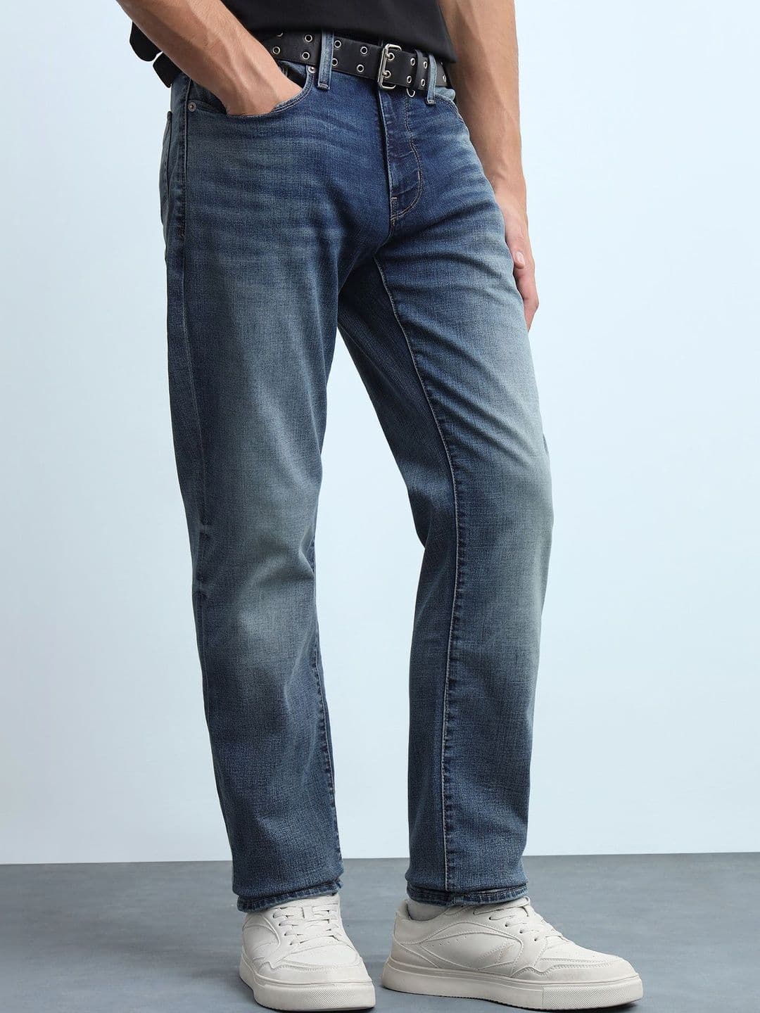 Flying Machine Men Straight Fit Mid-Rise Light Fade Stretchable Jeans - view 1