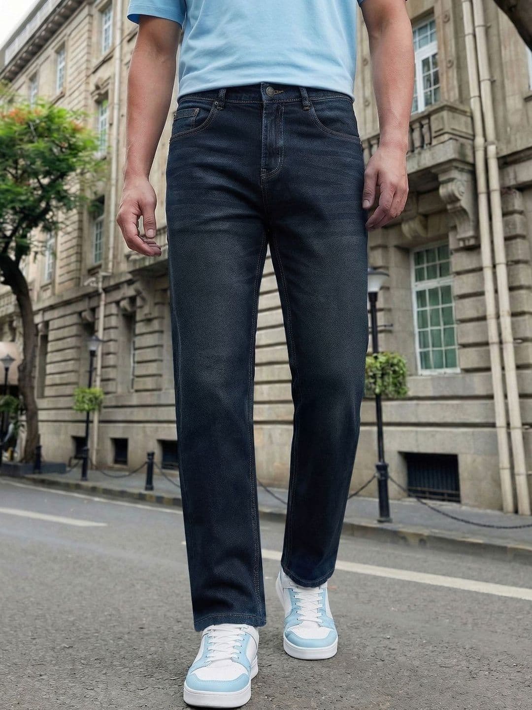 Urbano Fashion Men Washed Blue Relaxed Fit Mid-Rise Heavy Fade Denim Stretchable Jeans - view 1