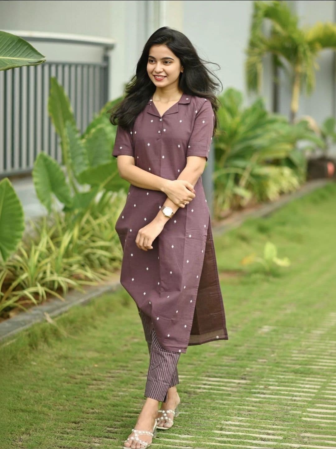 YAGNIK FASHION Women Printed Kurta with Trousers - view 1