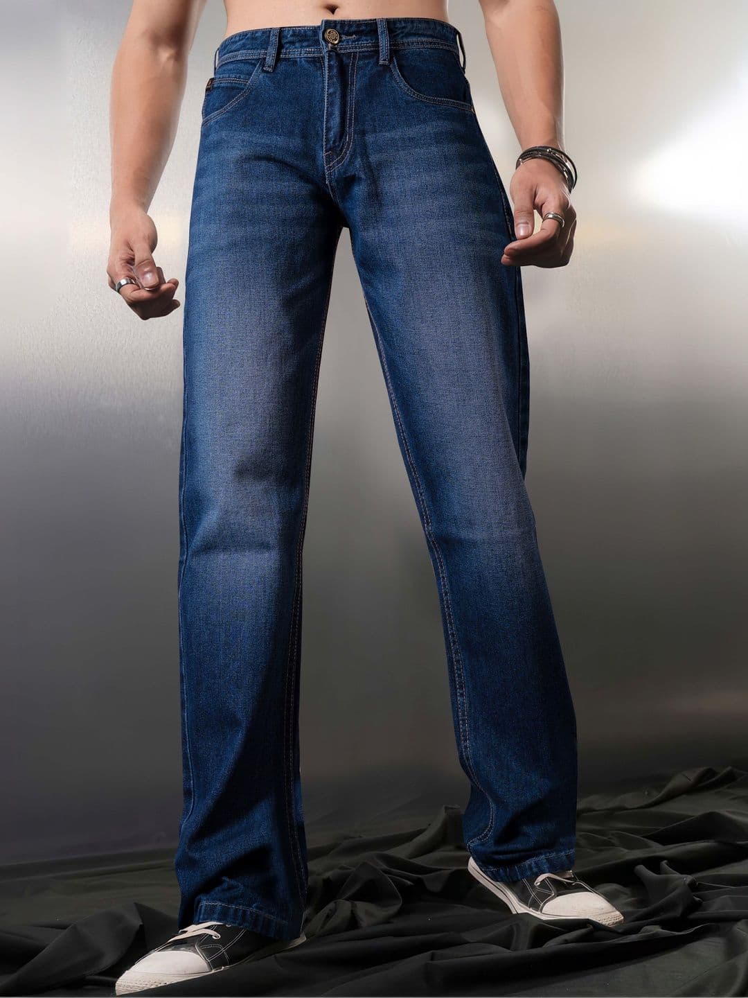 Jb Just BLACK Men Mid-Rise Light Fade Jeans - view 1