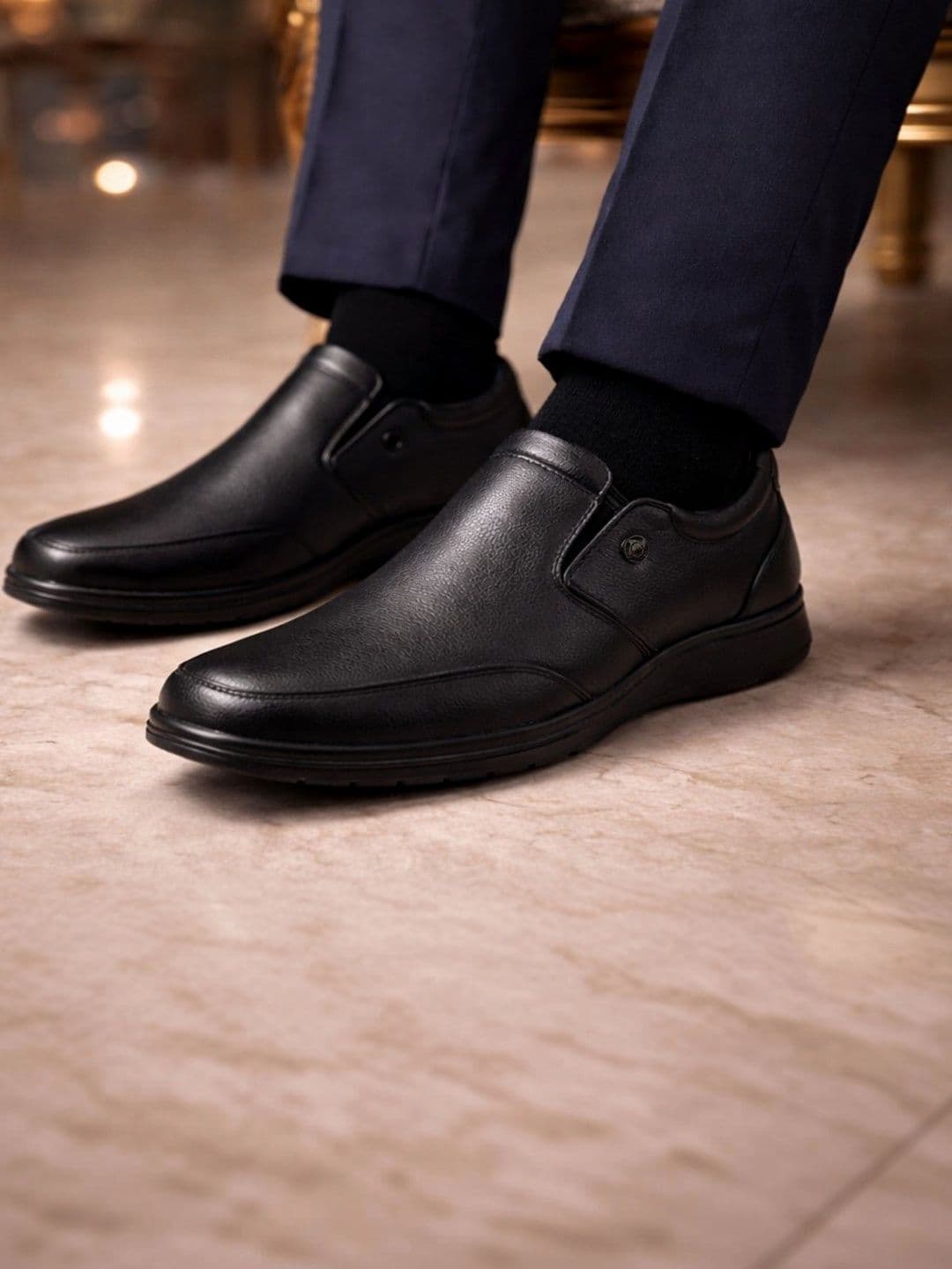 KRAASA Men Round Toe Slip-On Slip-On Shoes Formal Shoes - view 1