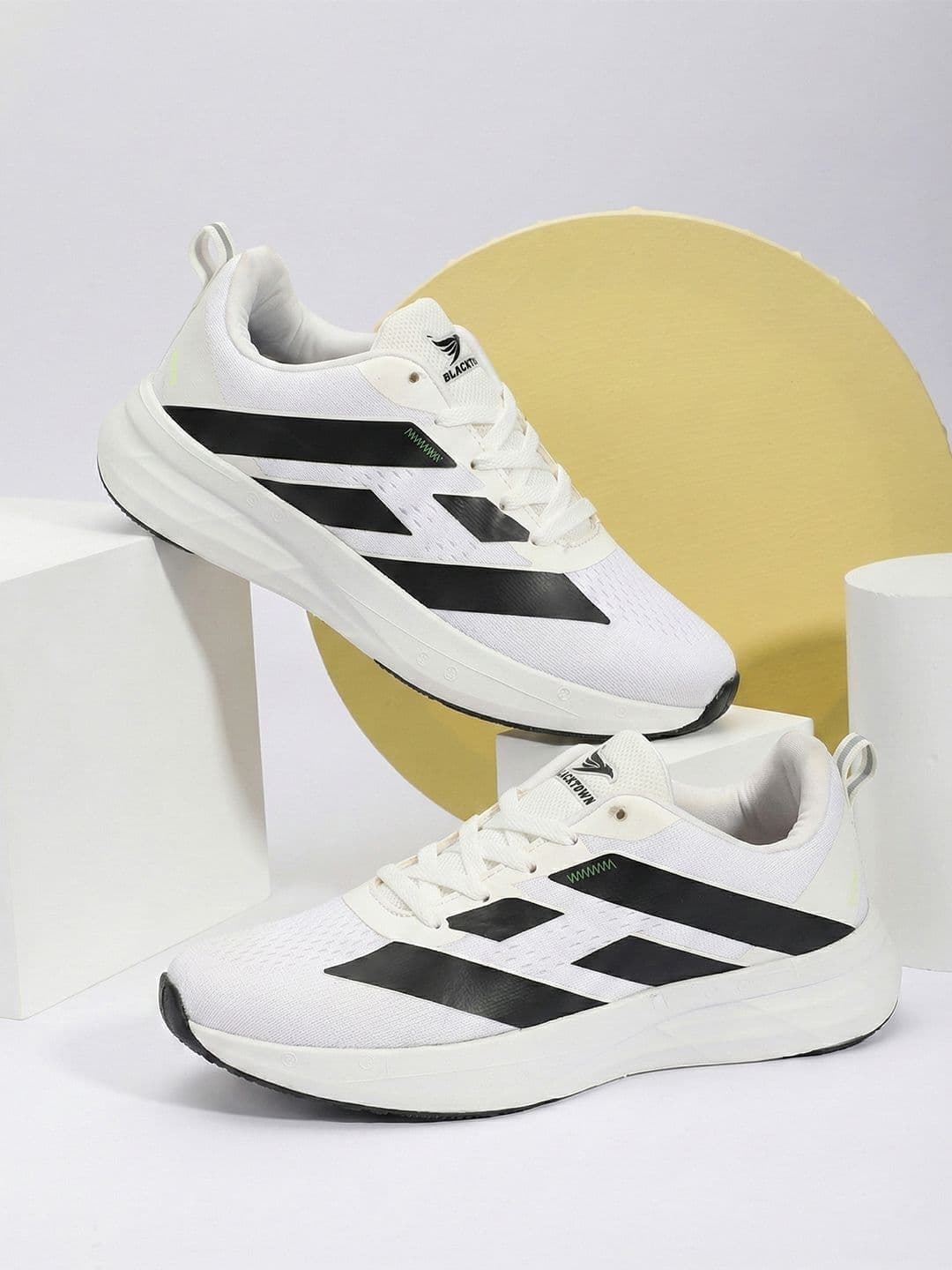 Blacktown Men Mesh Running Shoes - view 1