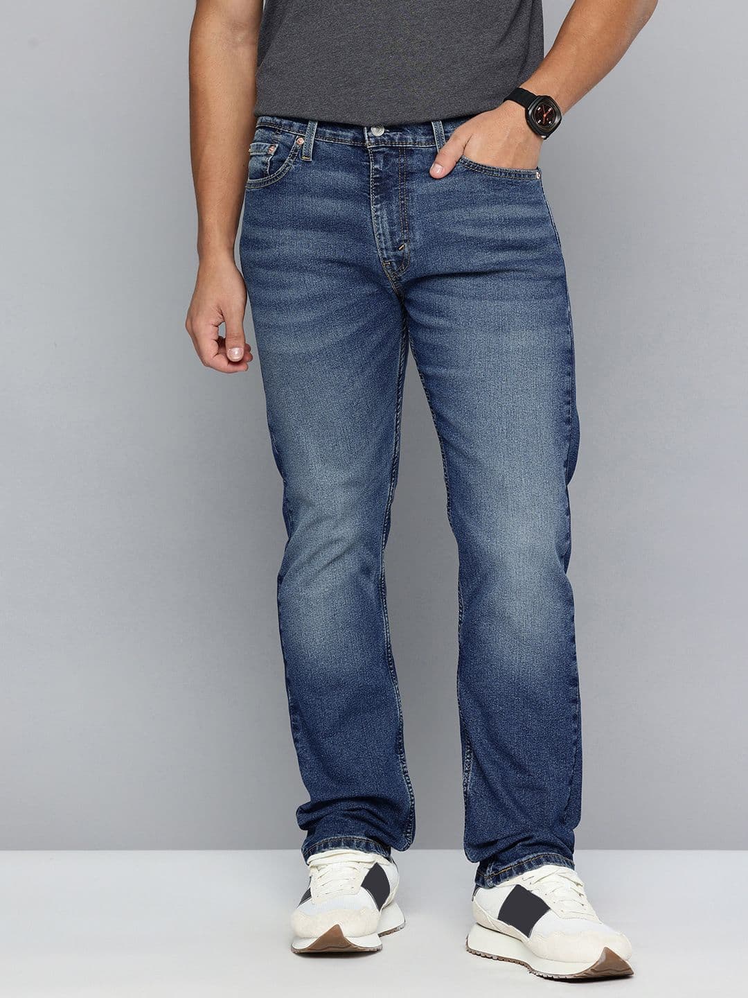 Levis Men 513 Straight Fit Mid-Rise Light Fade Stretchable Jeans - view 1