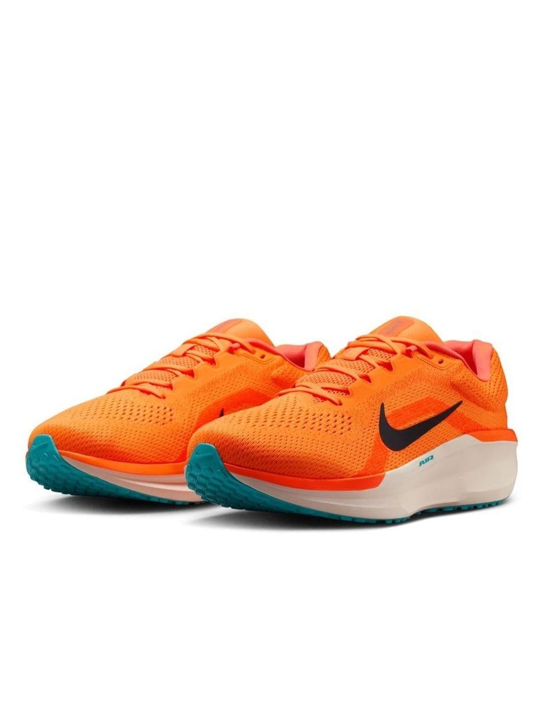 Nike Winflo 11 Men's Road Running Shoes (Extra Wide) - view 1