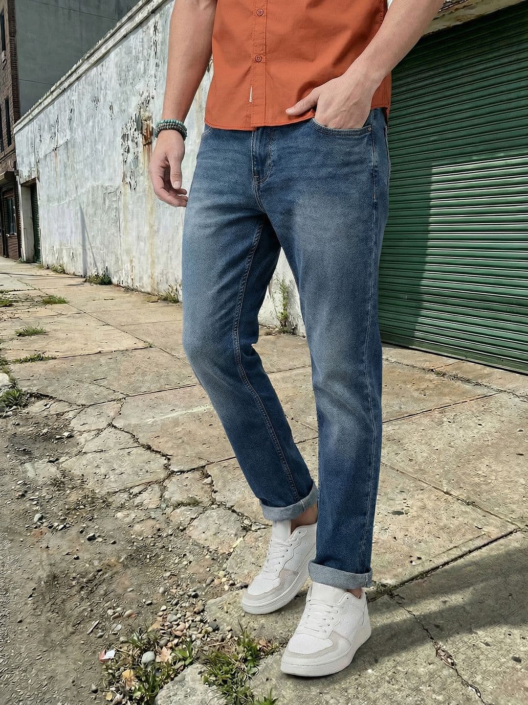 Roadster Men Blue Tapered Fit Mid-Rise Clean Look Jeans - view 1