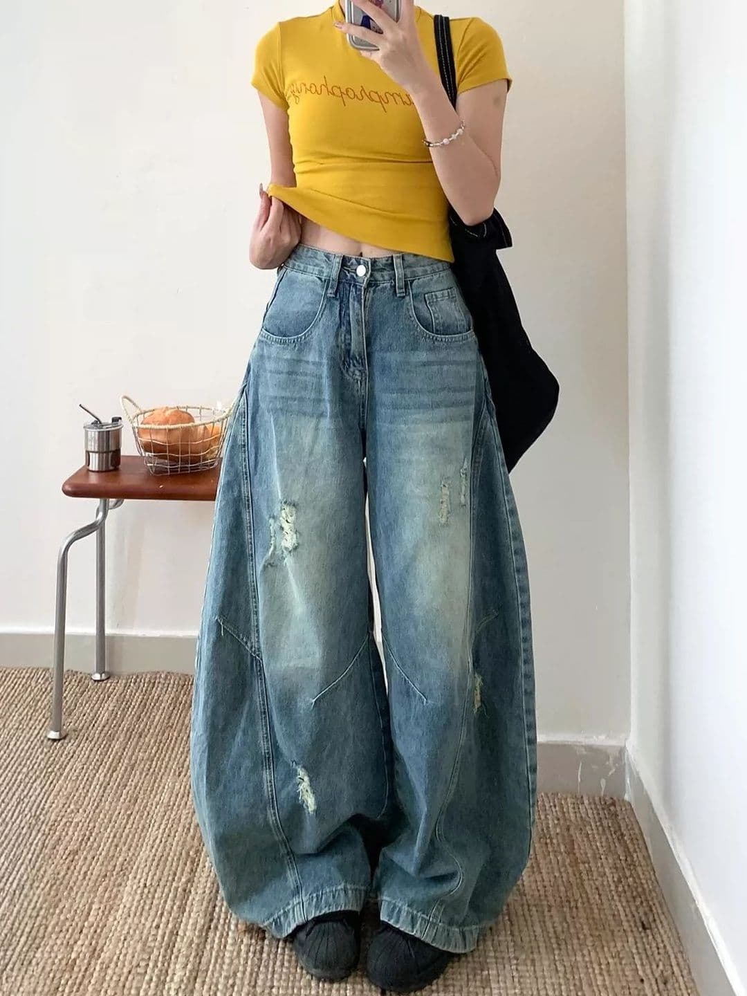 Suo Women Wide Leg Mid-Rise Mildly Distressed Light Fade Jeans - view 1