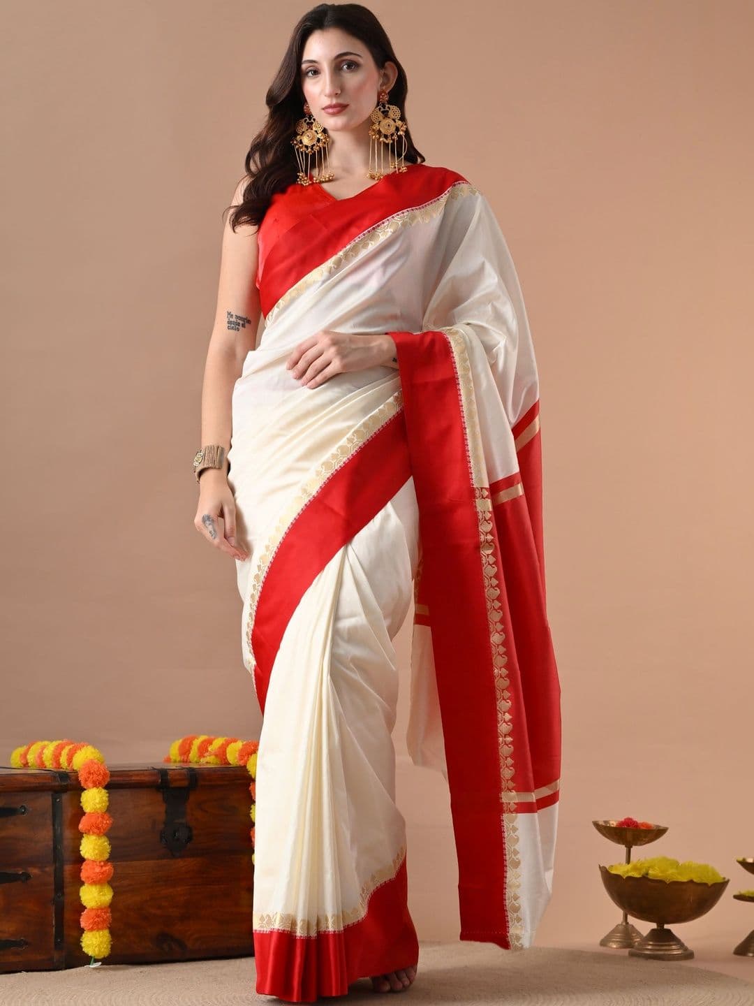 THE WEAVERS SHOP BY RAAVI Woven Design Zari Art Silk Fusion Banarasi Saree - view 1