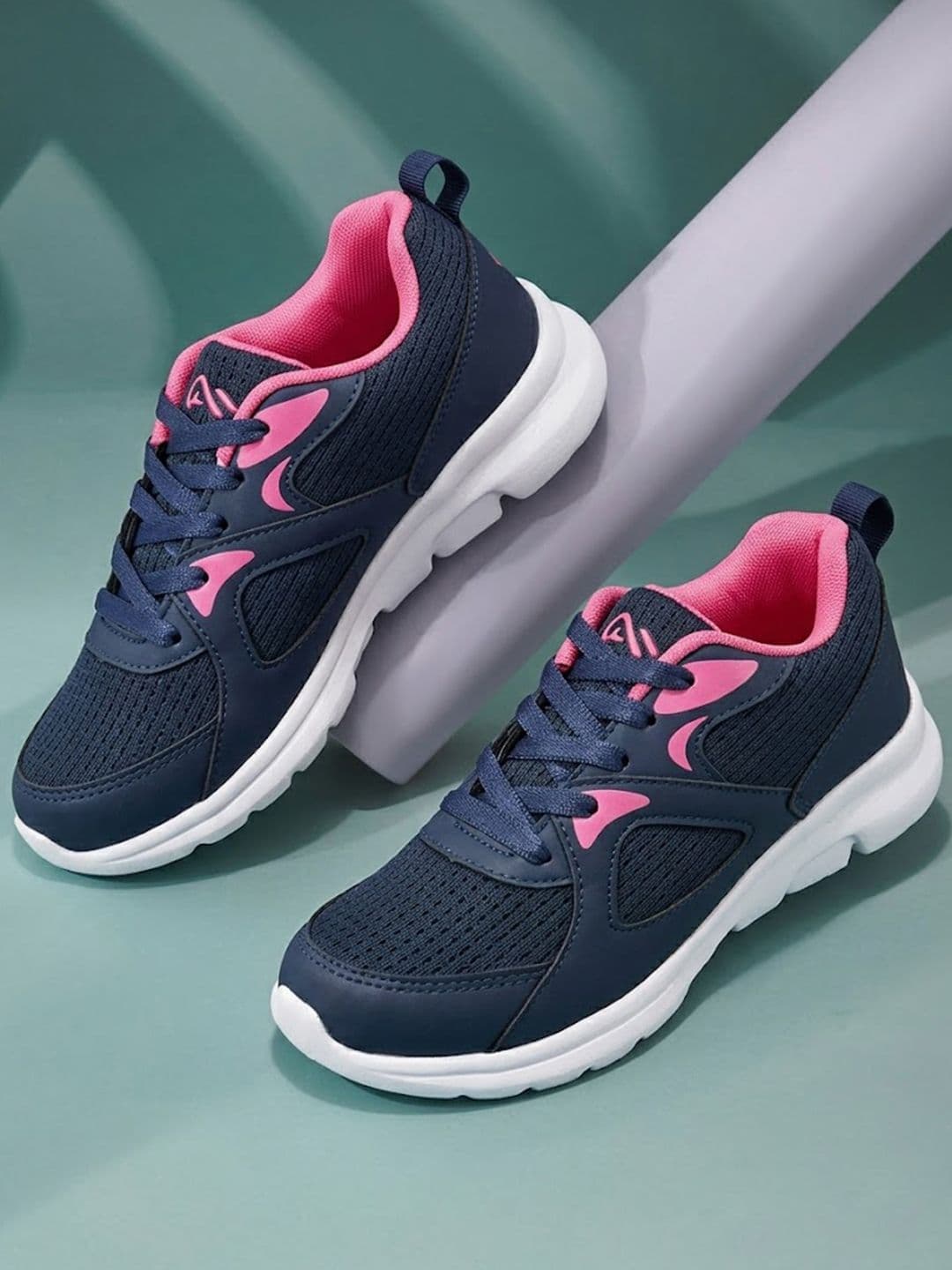 Longwalk Women Mesh Running Non-Marking Shoes - view 1