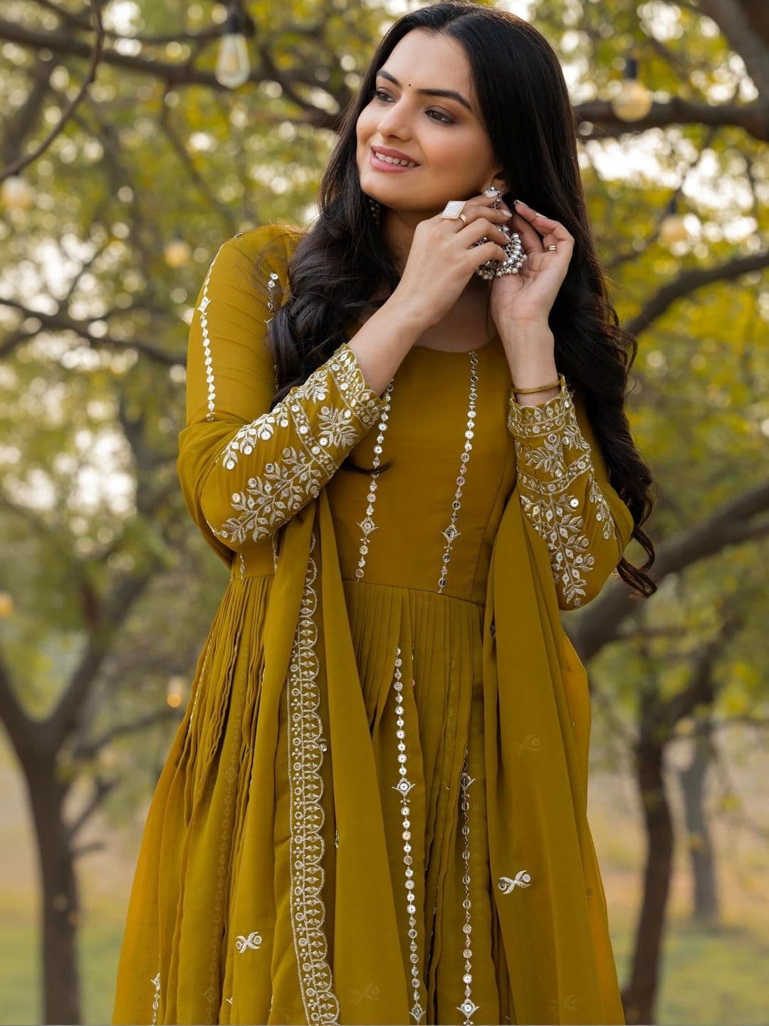 Ethnic Yard Women Ethnic Motifs Embroidered Regular Sequinned Kurta with Trousers & With Dupatta - view 1