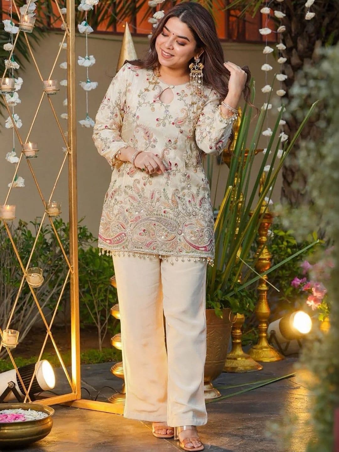 Veera Collection Women Embroidered Regular Chanderi Cotton Kurta with Salwar & With Dupatta - view 1