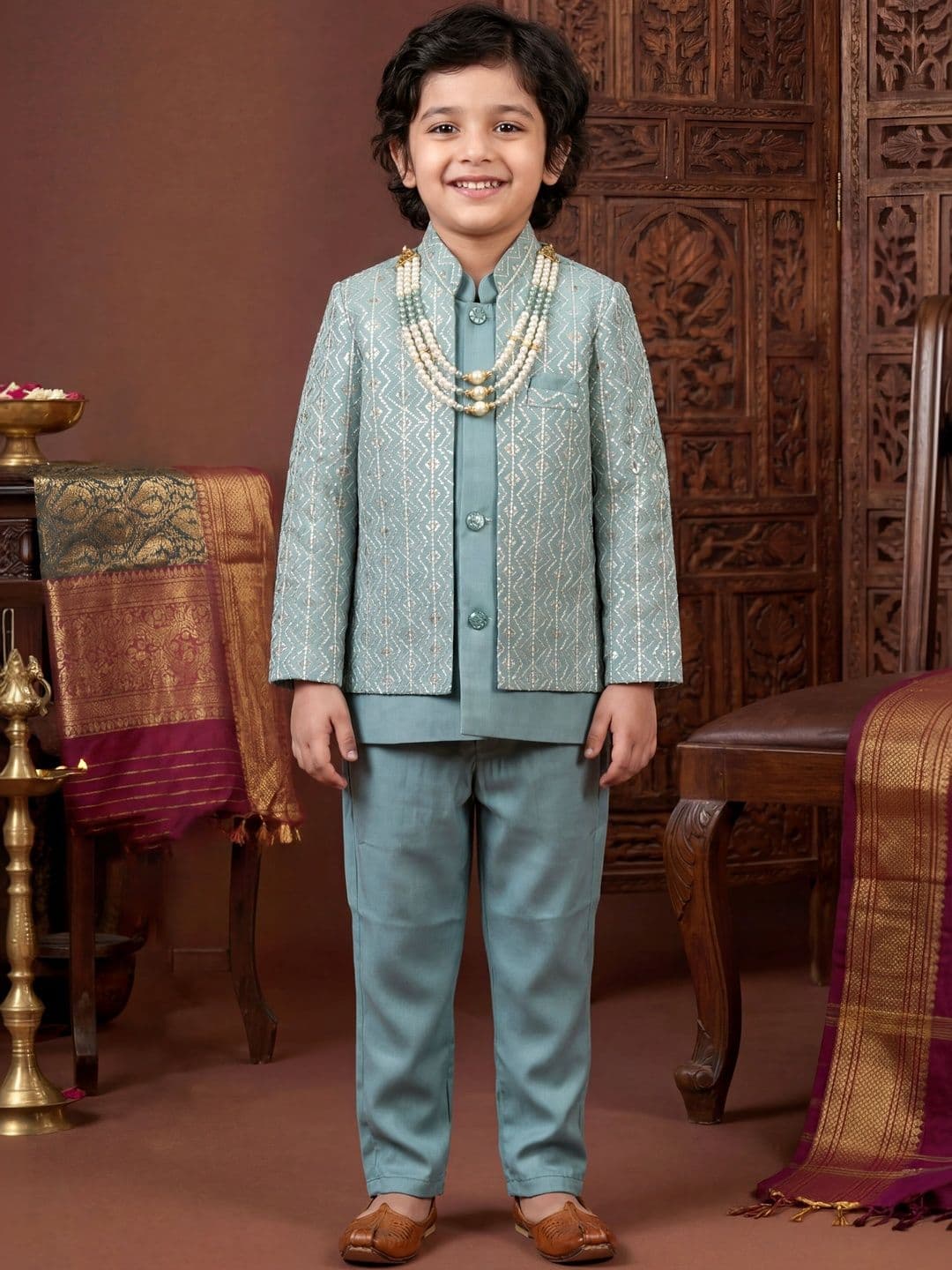 BT DEZINES Boys Embroidered Mandarin Collar Sherwani - view 1
