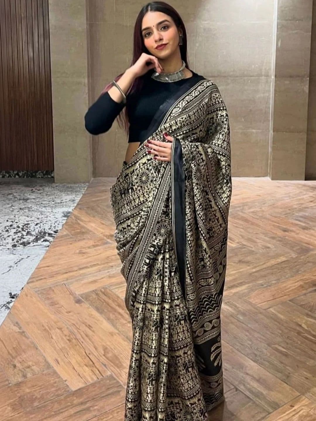 Pionex Ethnic Motifs Poly Crepe Maheshwari Saree - view 1