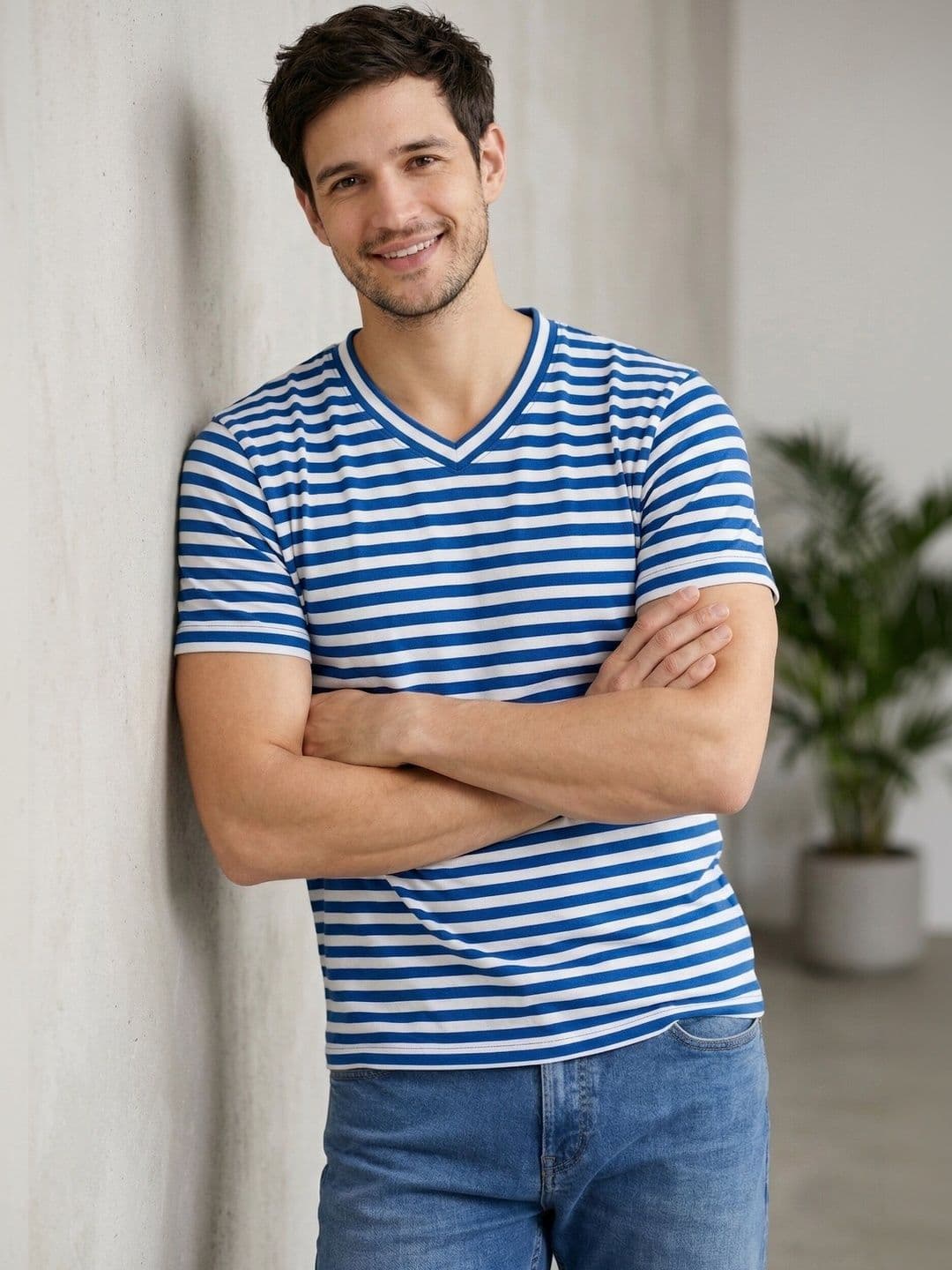 UnaOne Men Navy Blue White Bold Striped Solid Regular V-neck Short Sleeves Tshirts - view 1