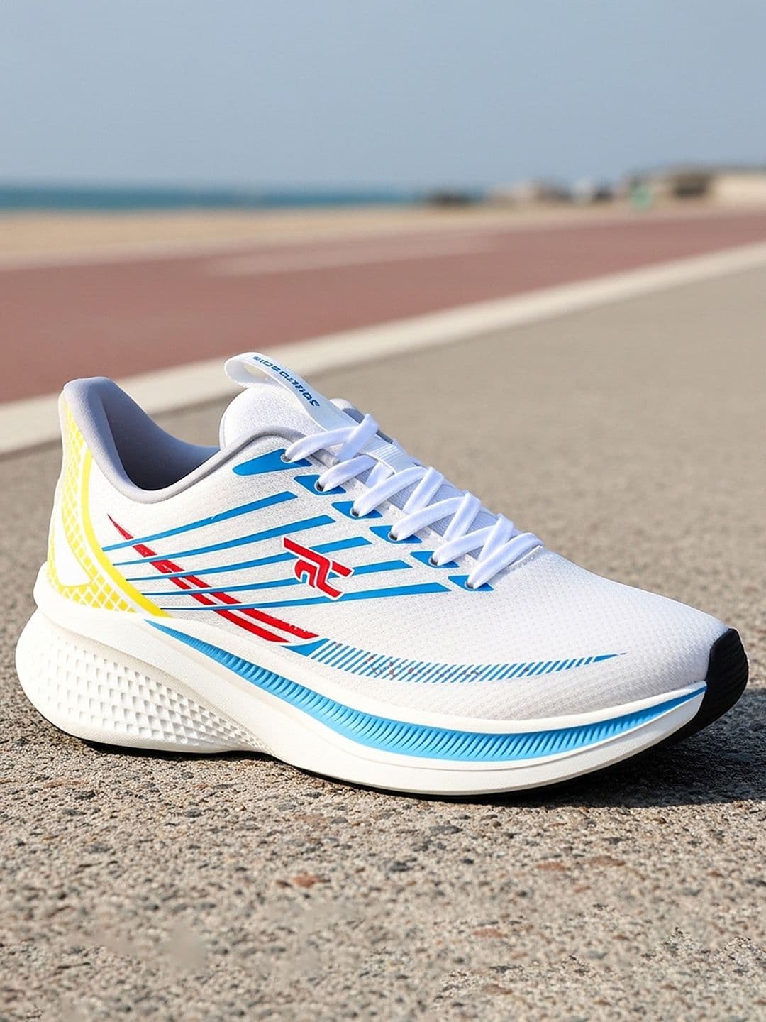 Red Chief Men Mesh Running Shoes - view 1