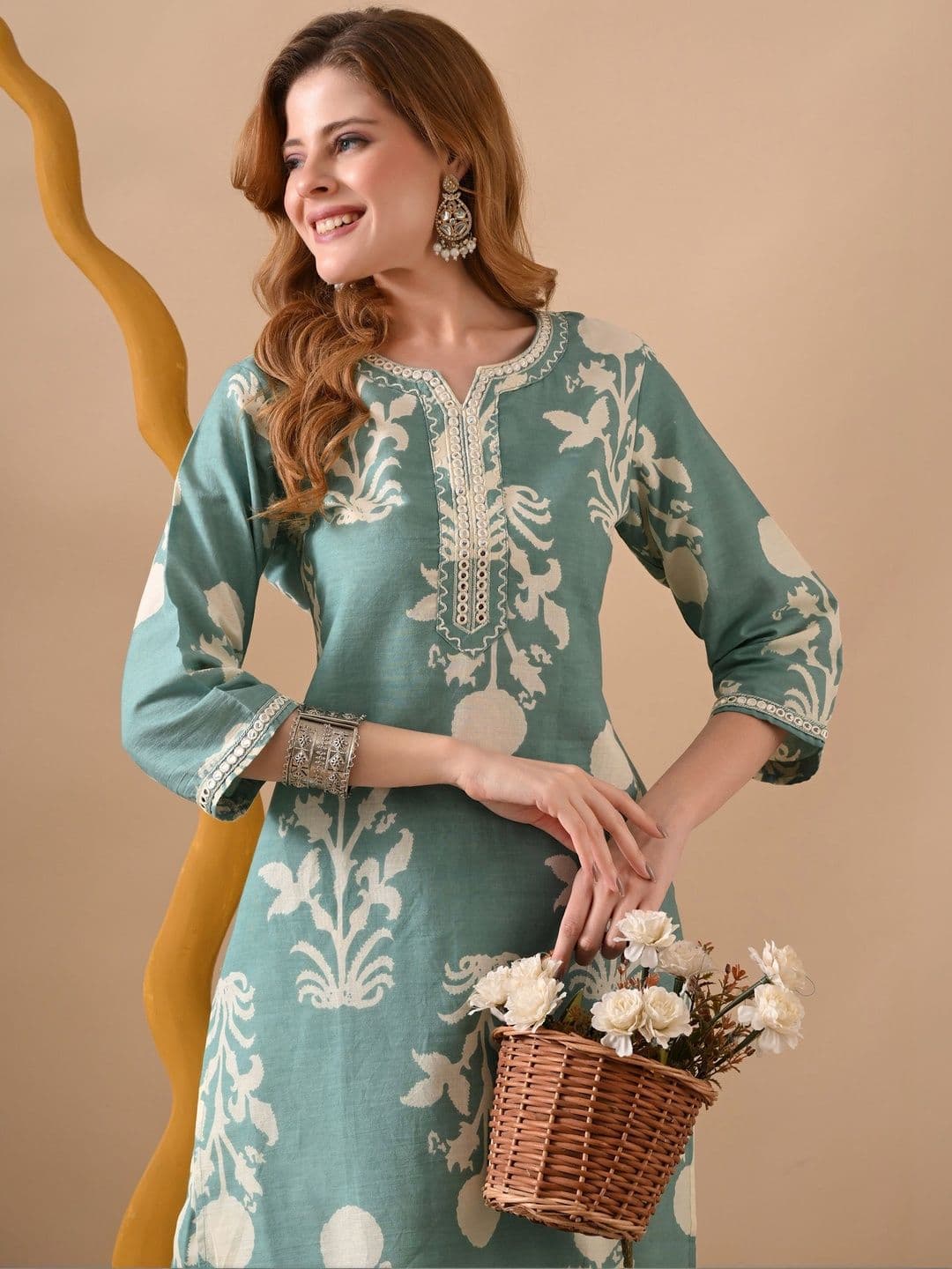 KJTRENDS Women Floral Printed Regular Pure Cotton Kurta with Pyjamas - view 1