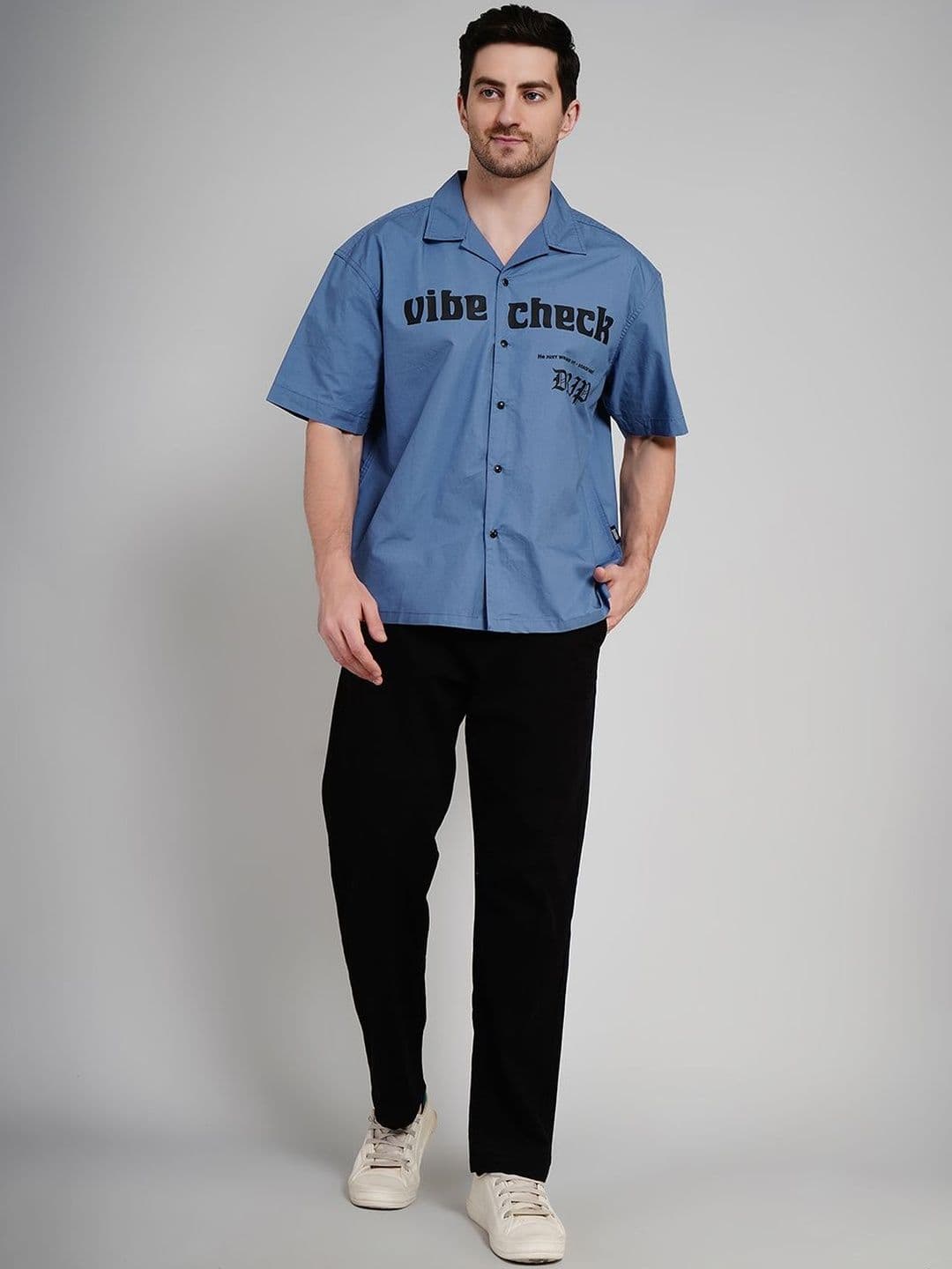 Roadster Solid Print Detailing Shirts - view 1