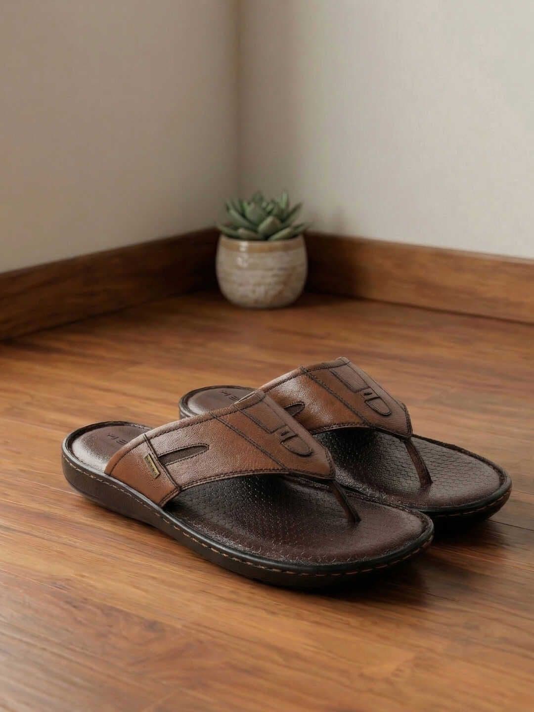 Metro Men Room Slippers - view 1