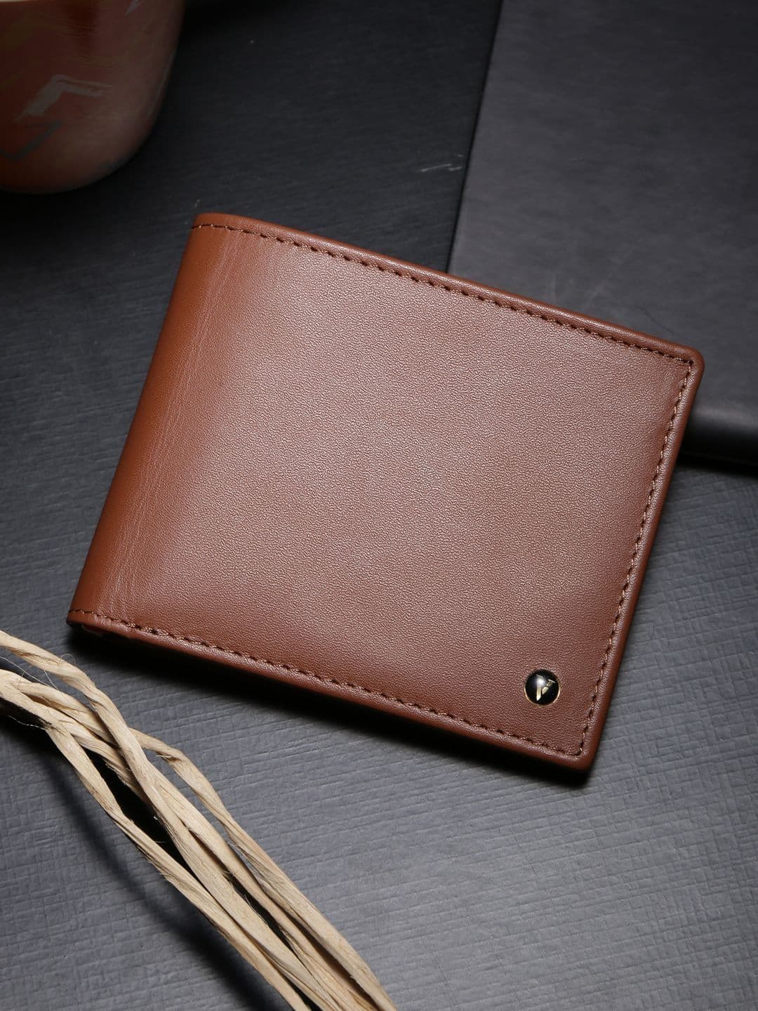 Van Heusen Men Leather Wallets