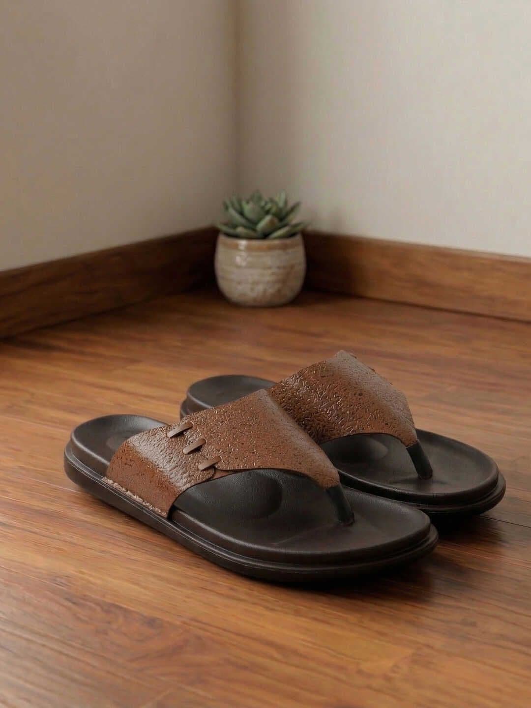 Metro Men Room Slippers - view 1