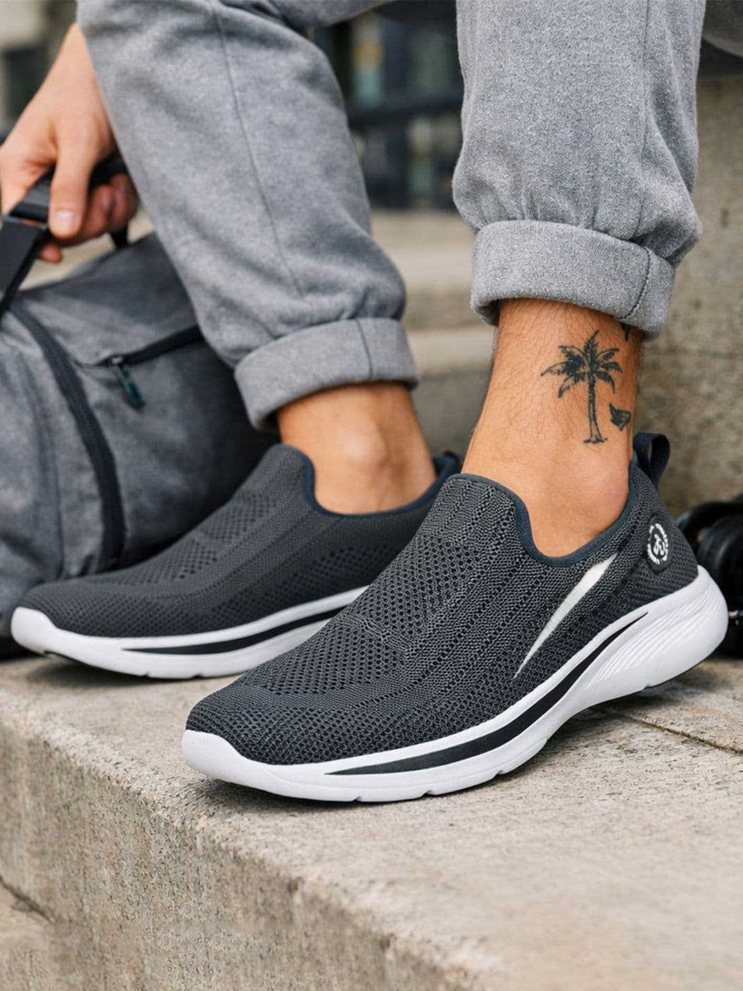 Ajanta Men Grey & White Mesh Walking Shoes - view 1