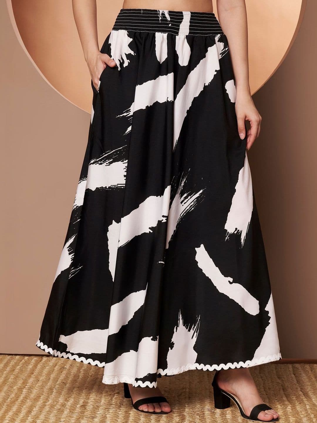 OTABU Women Printed Flared Palazzos - view 1