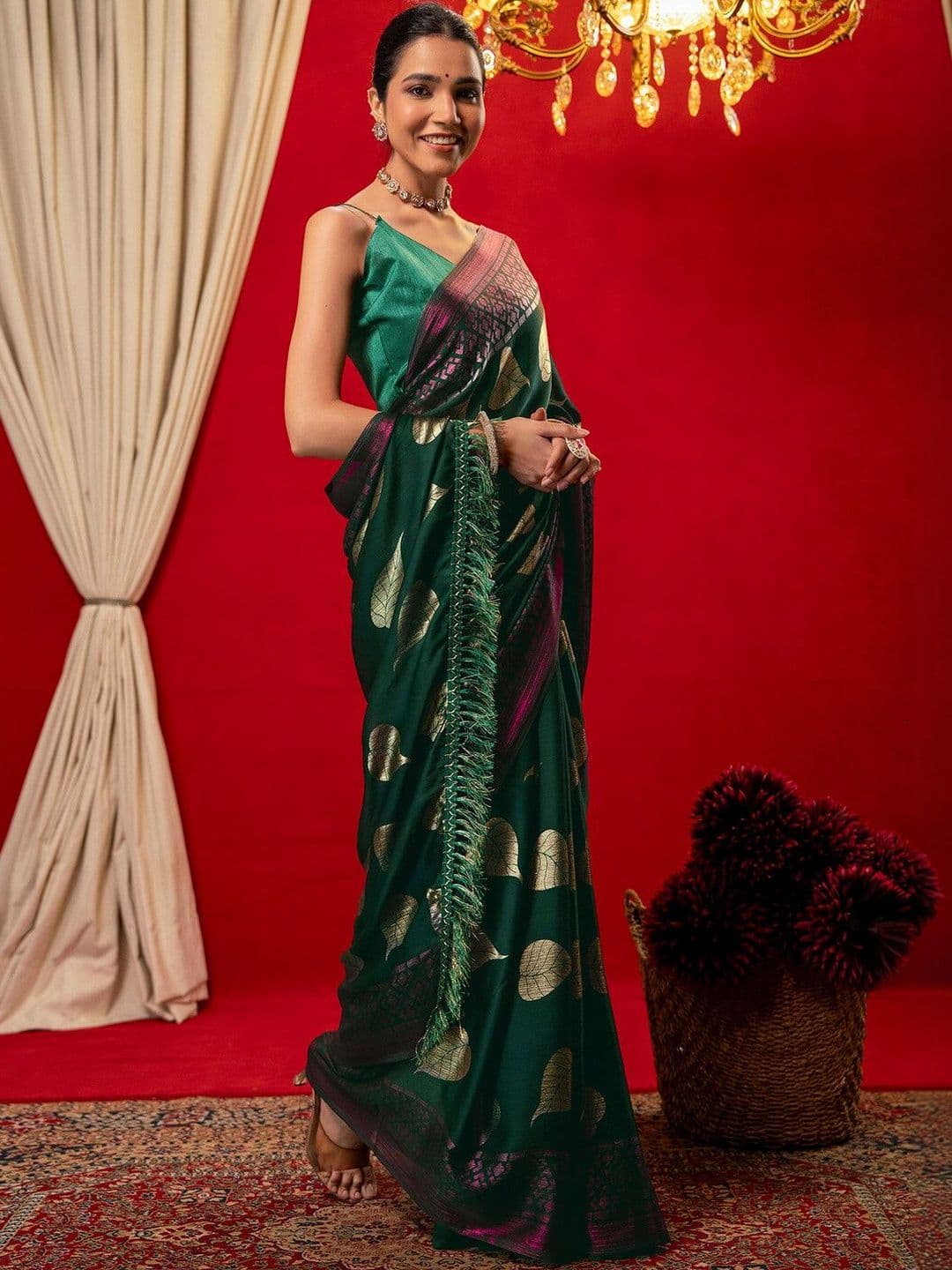 Satrani Womens Green Poly Chiffon Printed Unstitched Blouse Piece & Sarees - view 1