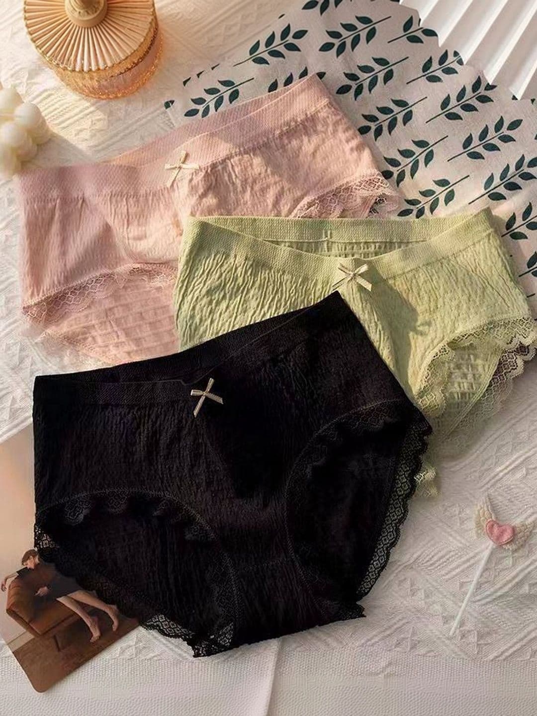 Moda Rapido Women Pack of 3 Self Design Leak-Proof Seamless Assorted Hipster Briefs - view 1