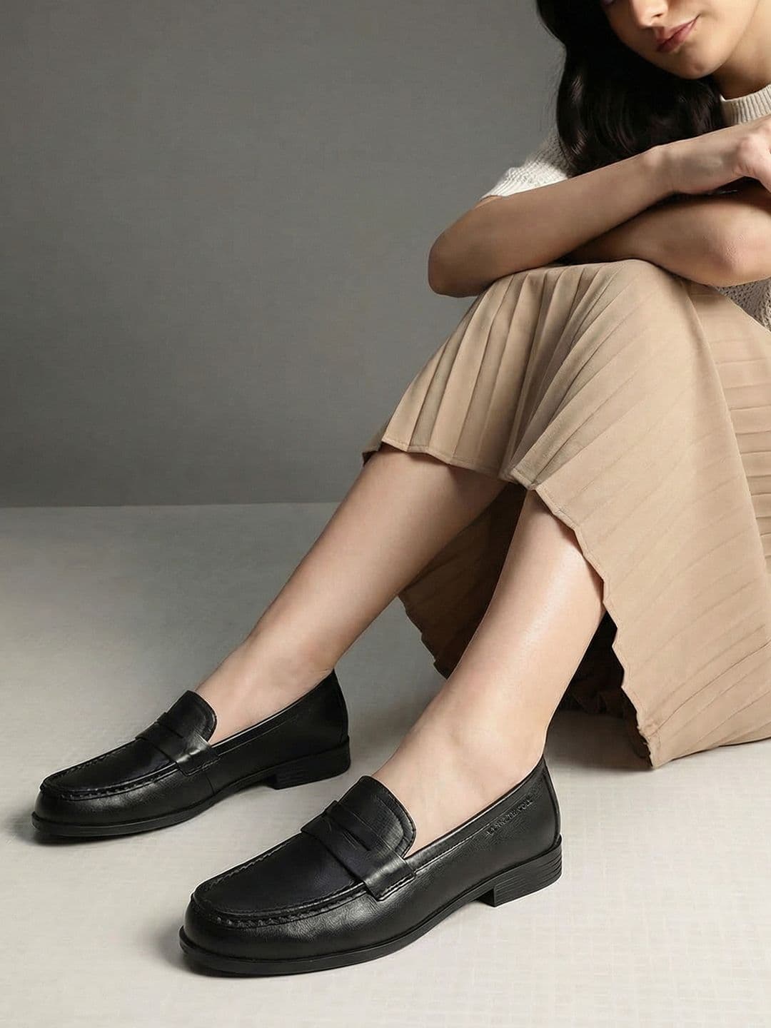 Kenneth Cole Women Leather Penny Loafers - view 1