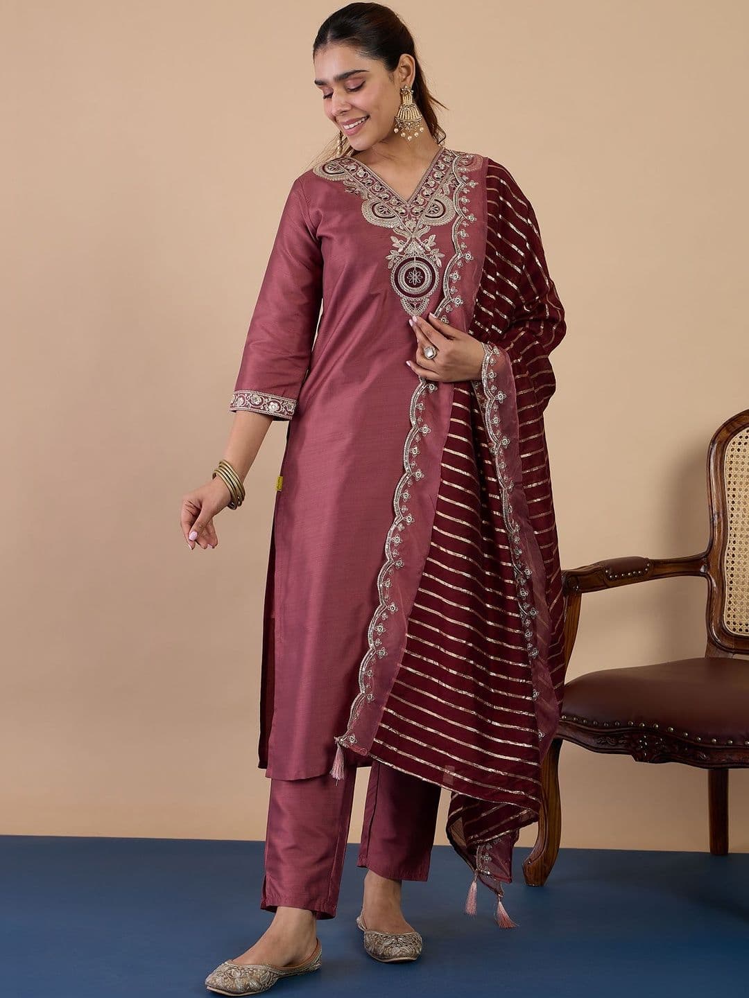 VredeVogel Women Embroidered Regular Thread Work Kurta with Trousers & With Dupatta - view 1