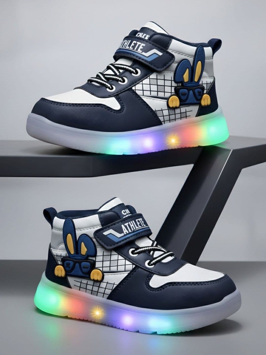 HOOH Now Comfort in Fashion Unisex Kids Colourblocked Sneakers - view 1