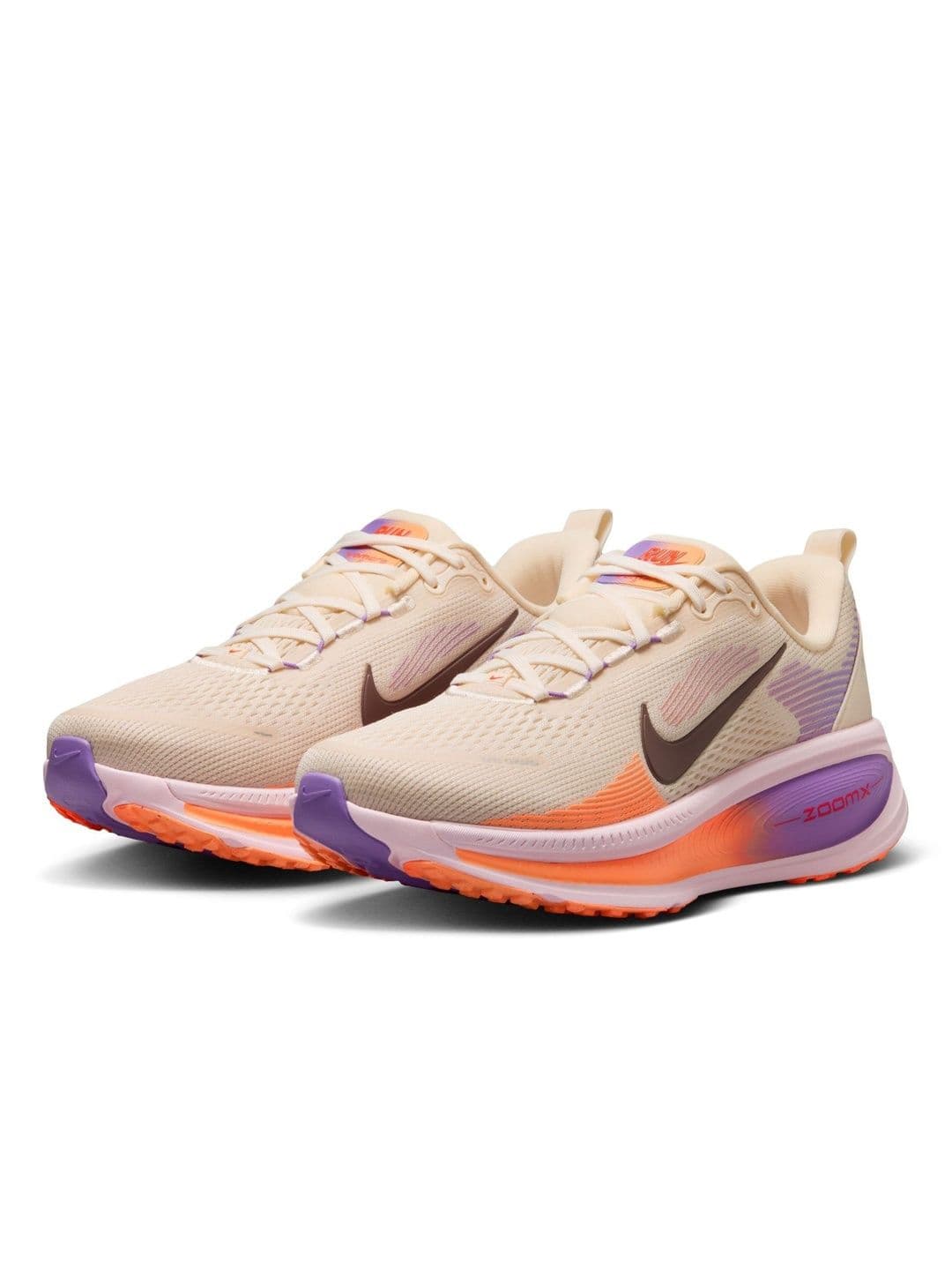 Nike Vomero 18 Women's Road Running Shoes - view 1