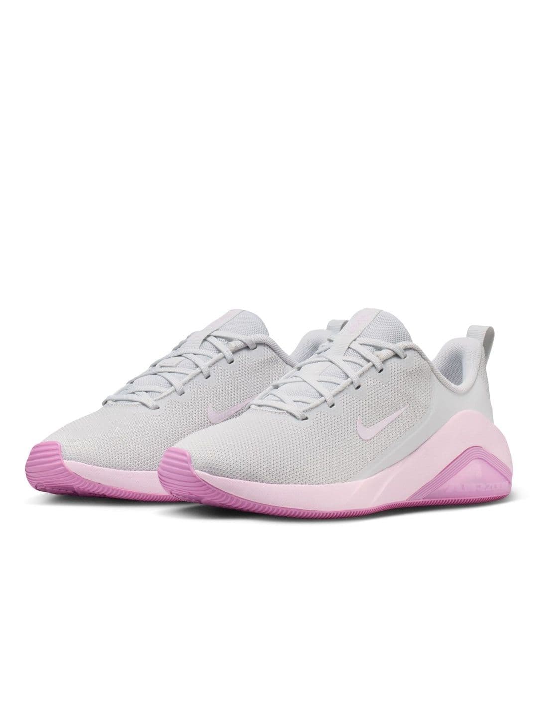Nike Bella 7 Women's Workout Shoes - view 1