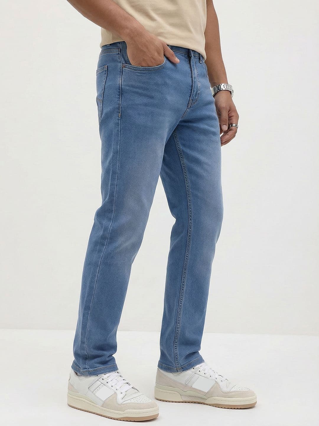 The Roadster Life Co. Men Slim Fit Faded Jeans