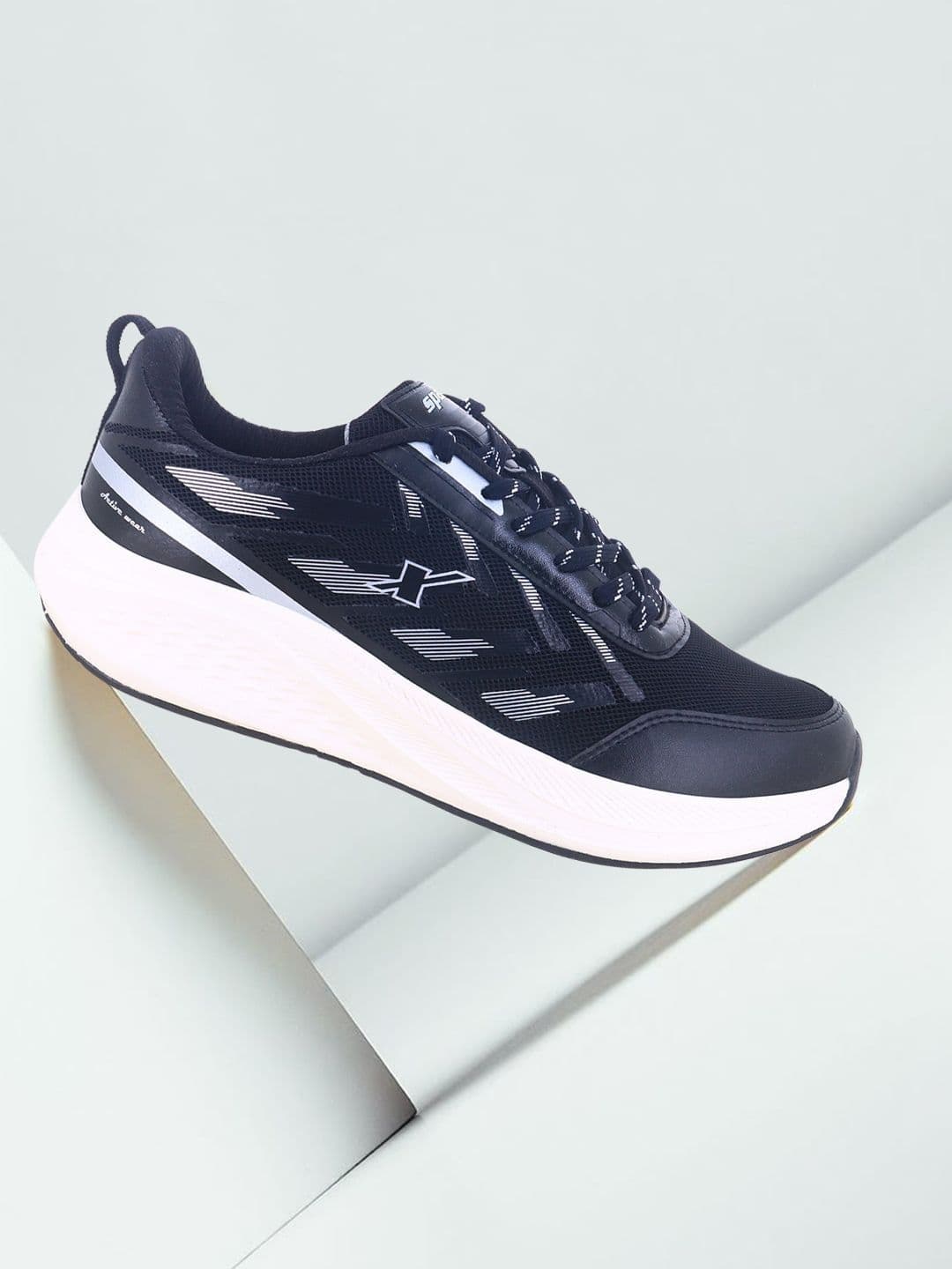 Sparx Men Mesh Training or Gym Non-Marking Shoes - view 1