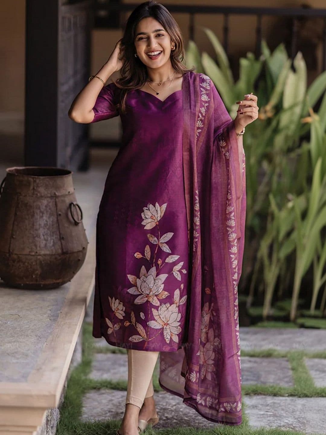 Sangria Printed Sweetheart Neck Calf Length Straight Silk Kurta - view 1
