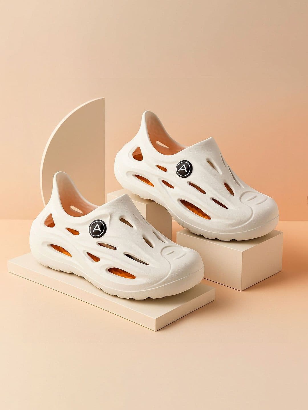 AMAEZO Men Clogs Sandals - view 1